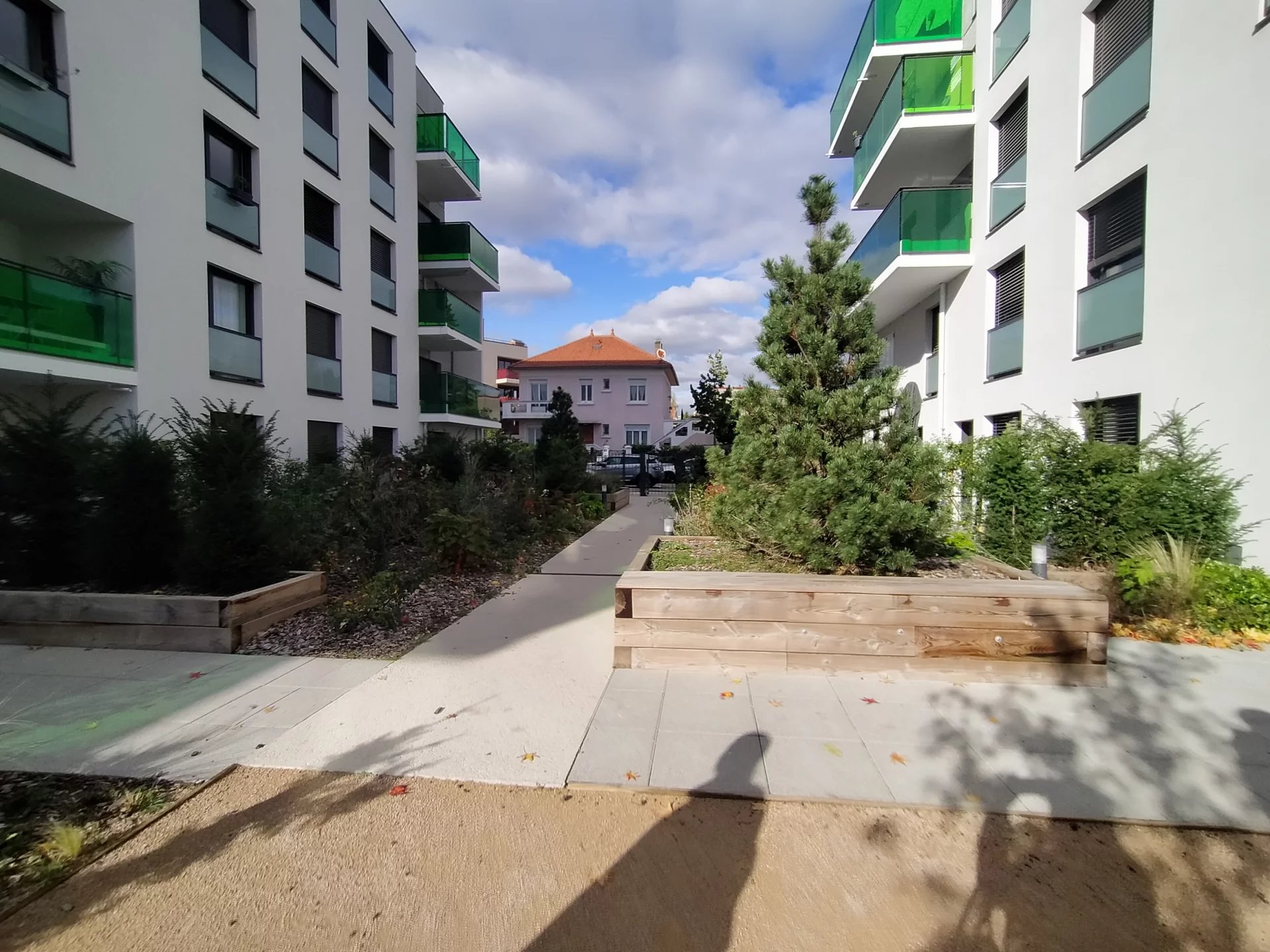 83606665 Location Villeurbanne