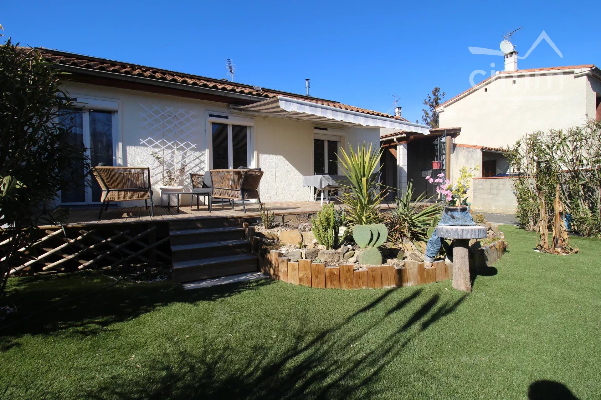 Agence immobilière de 