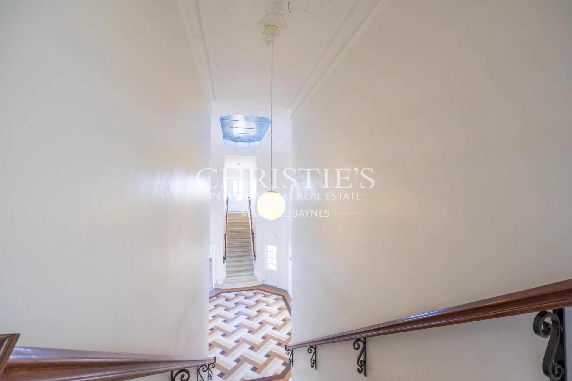 7 Bedroom Villa/Townhouse's Image 26