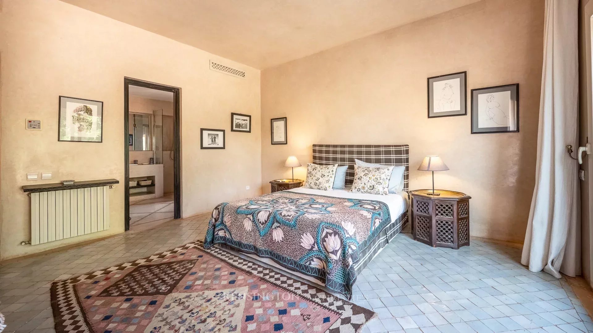 6 Bedroom Villa/Townhouse's Image 45