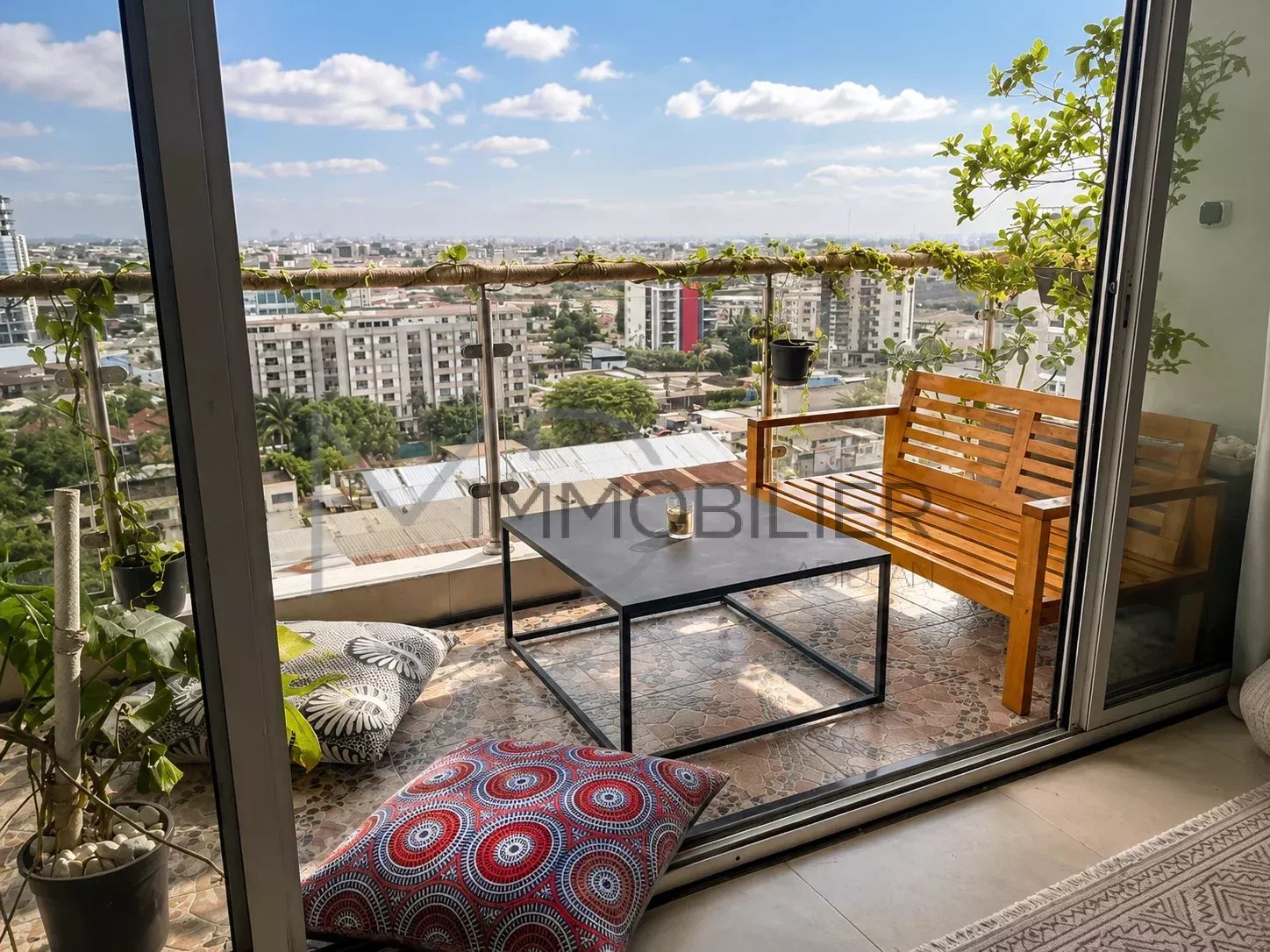 MARCORY ZONE 4 - APPARTEMENT MEUBLÉ 3P À LOUER