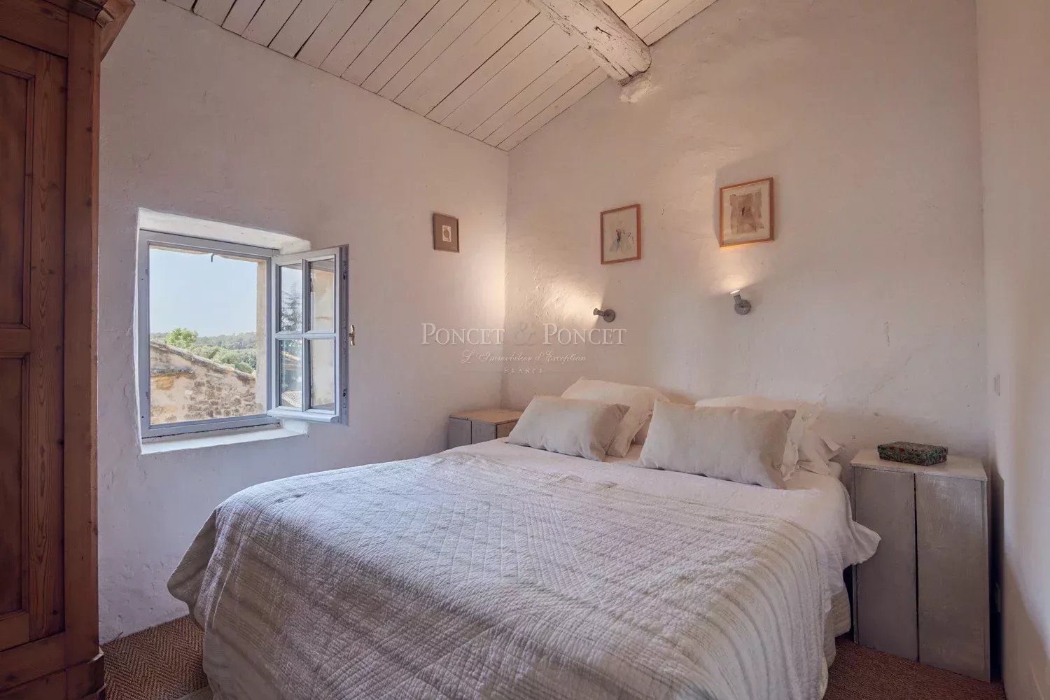 11 Bedroom Villa/Townhouse's Image 17