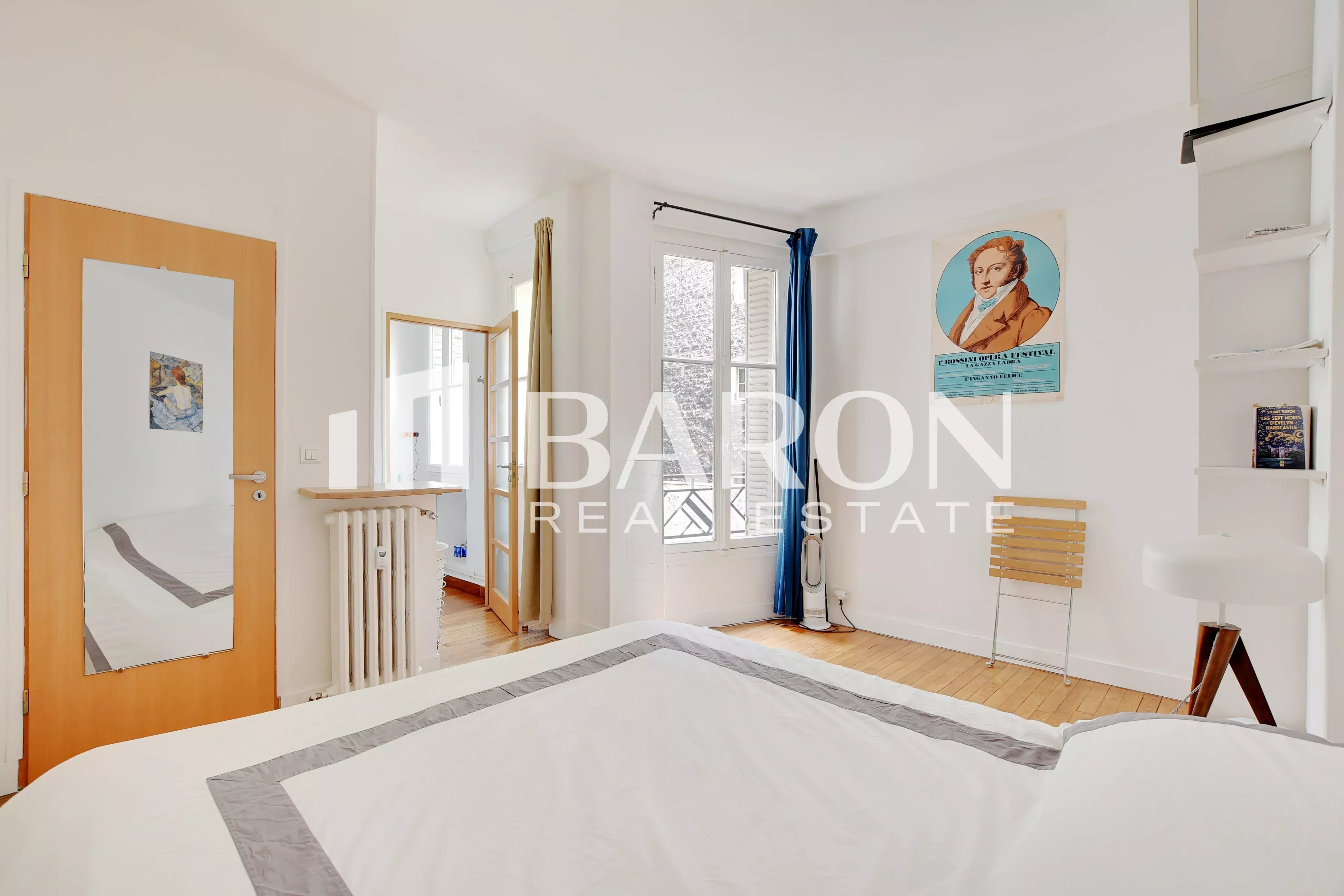 PARIS IXe - 97m2 - 3 Pièces 2 Chambres - Photo 4