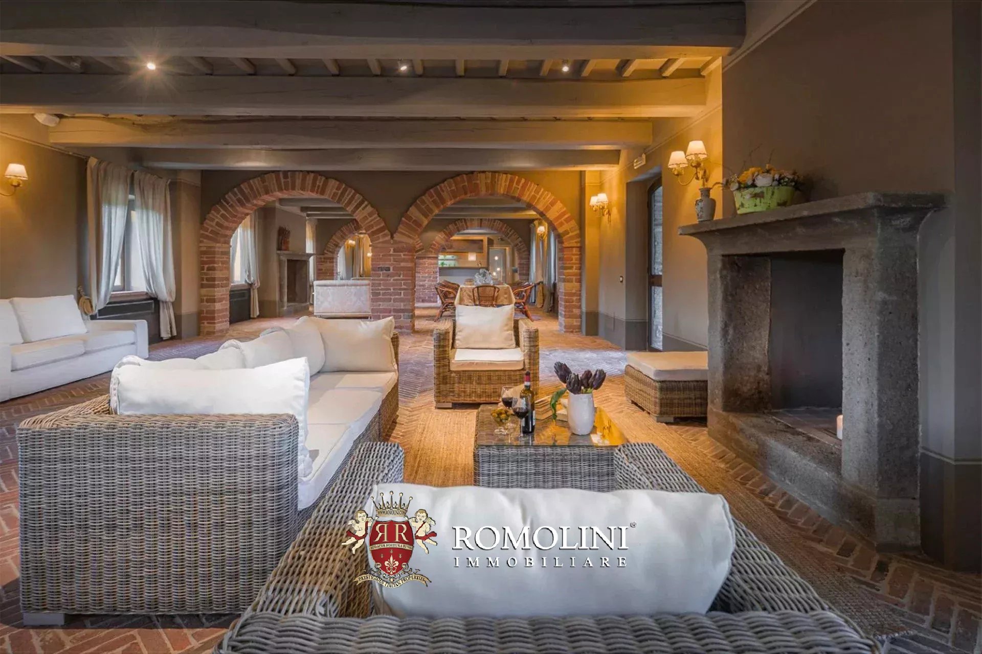 9 Bedroom Villa/Townhouse's Image 10