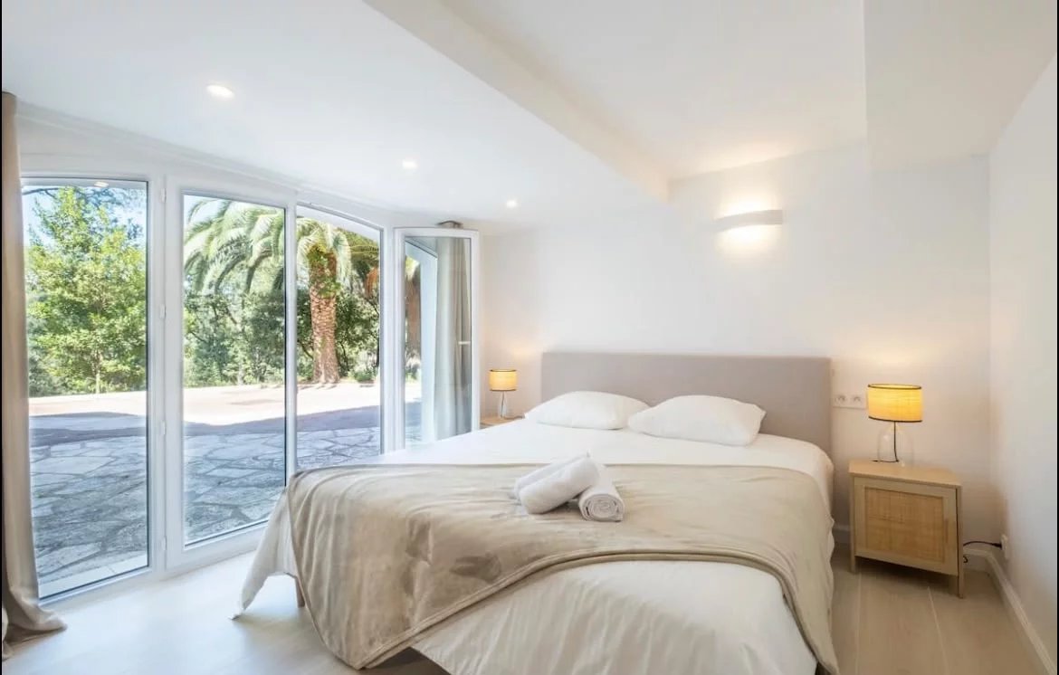 Villa de 6 chambres dans un domaine renommé et sécurisé 12