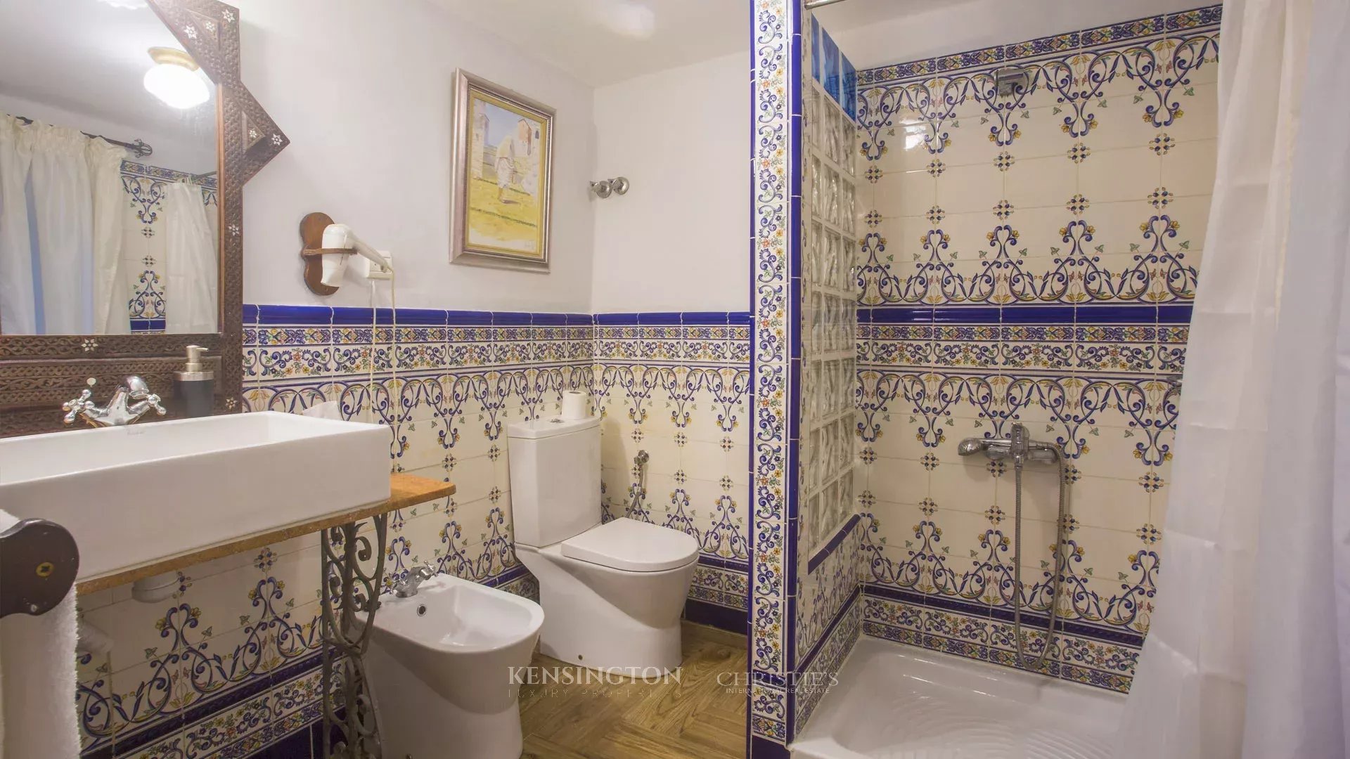 9 Bedroom Villa/Townhouse's Image 28