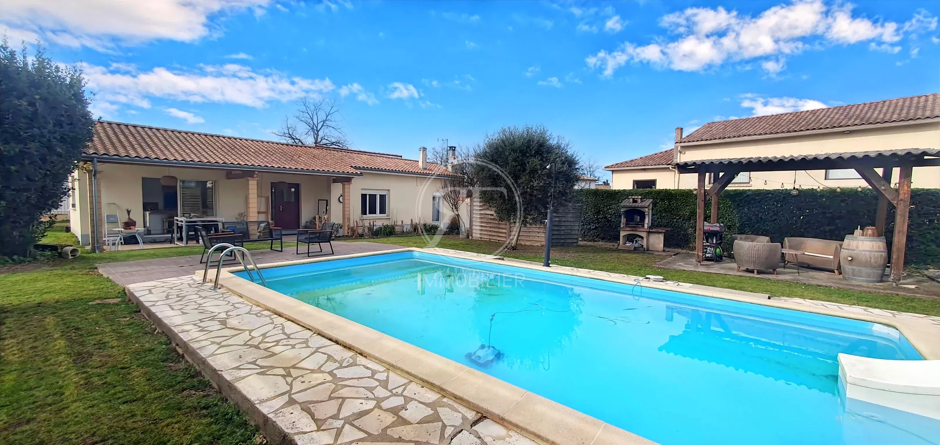 Agence immobilière de 