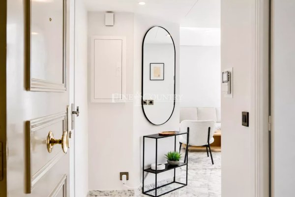 Apartment For Sale in La Banane, Cannes — photo 3