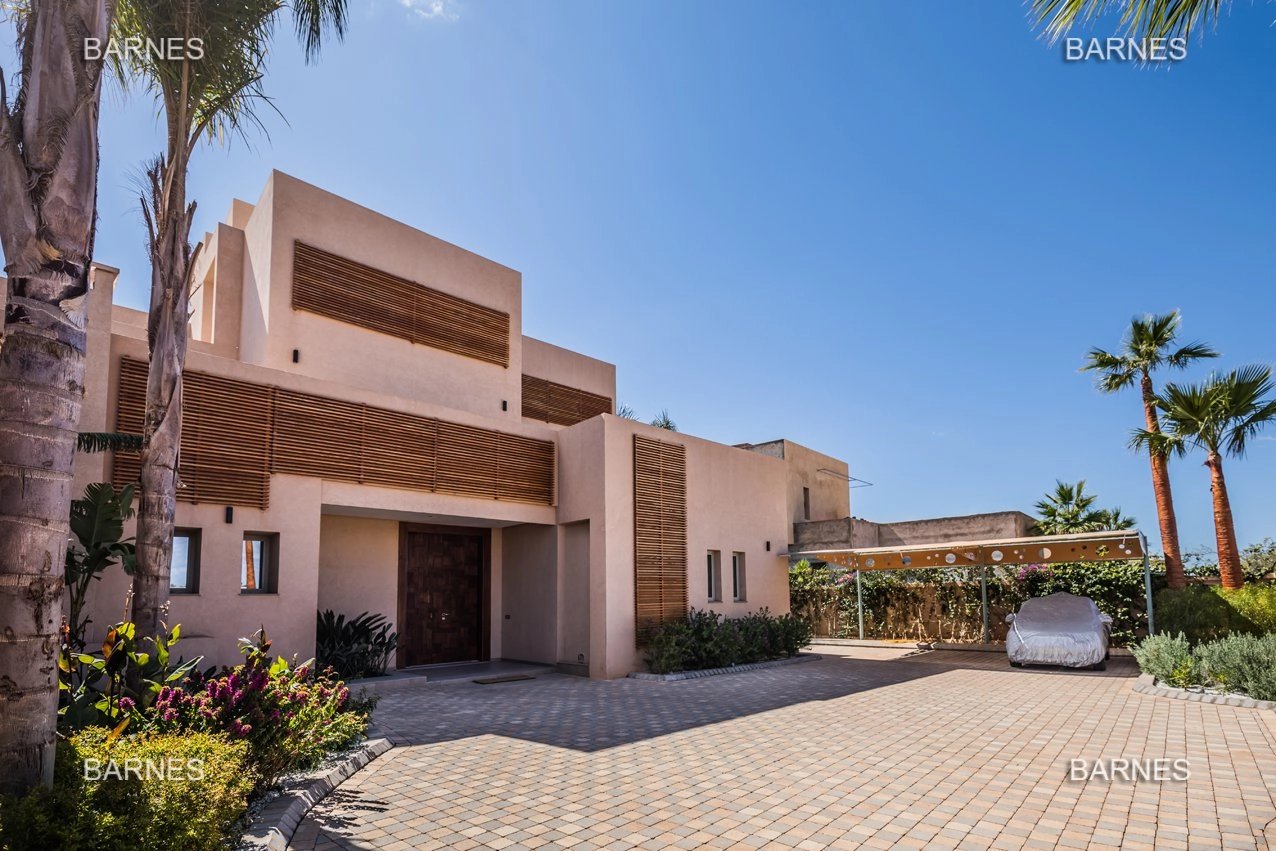 Impressive first line of golf