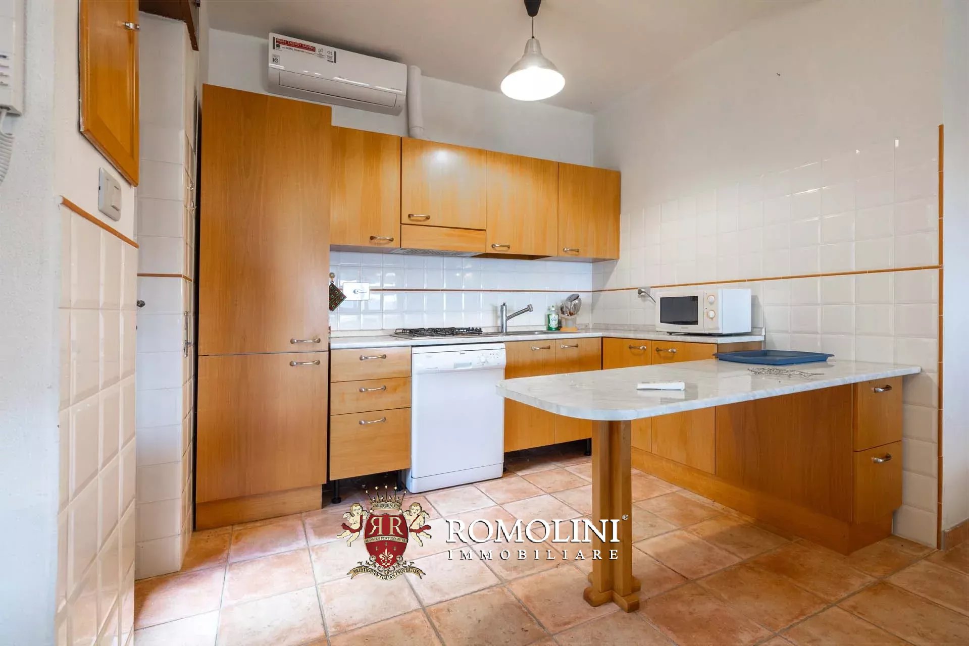 12 Bedroom Villa/Townhouse's Image 44
