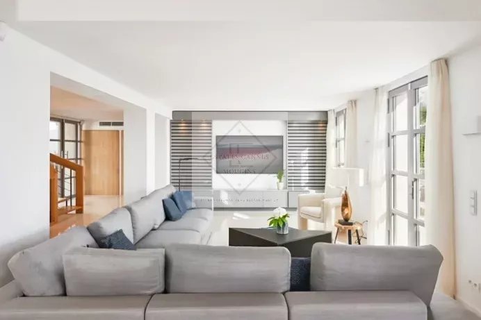 Villa Provençale Contemporaine d’Exception avec Vue Panoramique Mer – Cannes — photo 7
