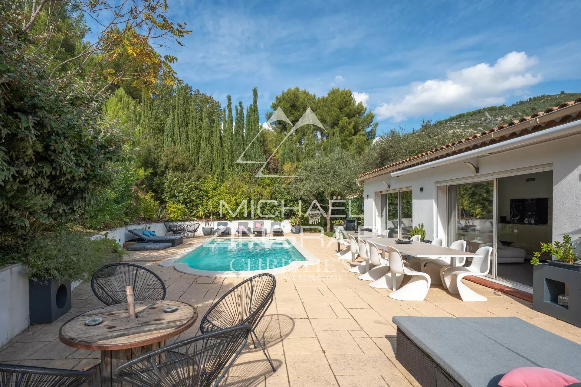 4 Bedroom Villa/Townhouse's Image 11