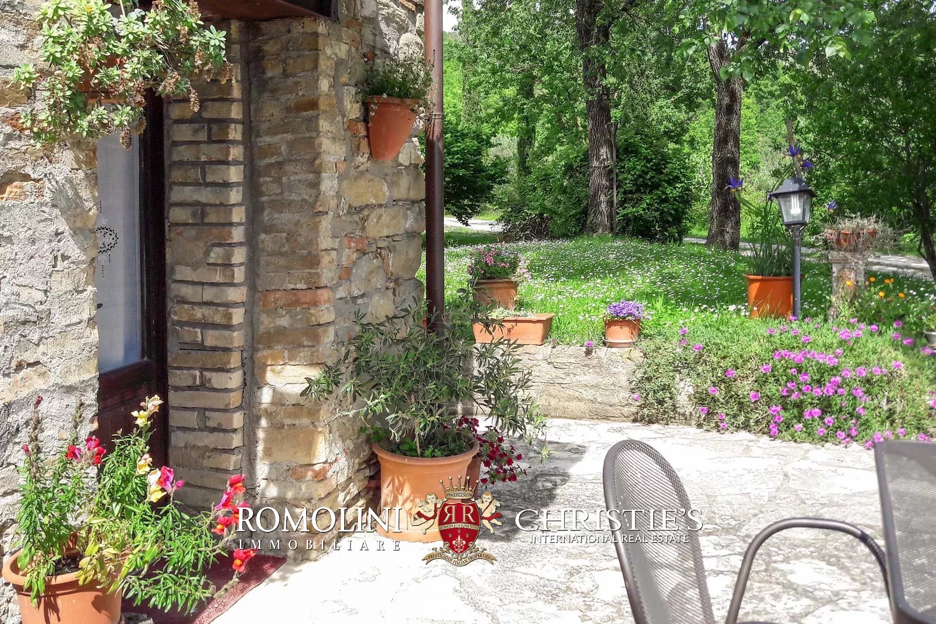 10 Bedroom Villa/Townhouse's Image 28