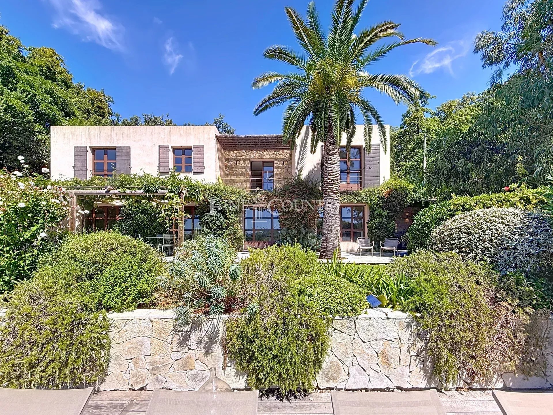 Photo of Villa for sale in Chateauneuf-Grasse