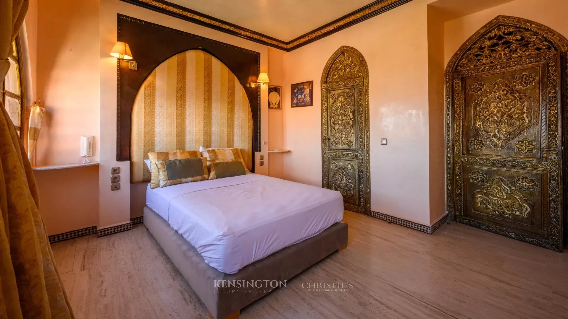 5 Bedroom Villa/Townhouse's Image 52