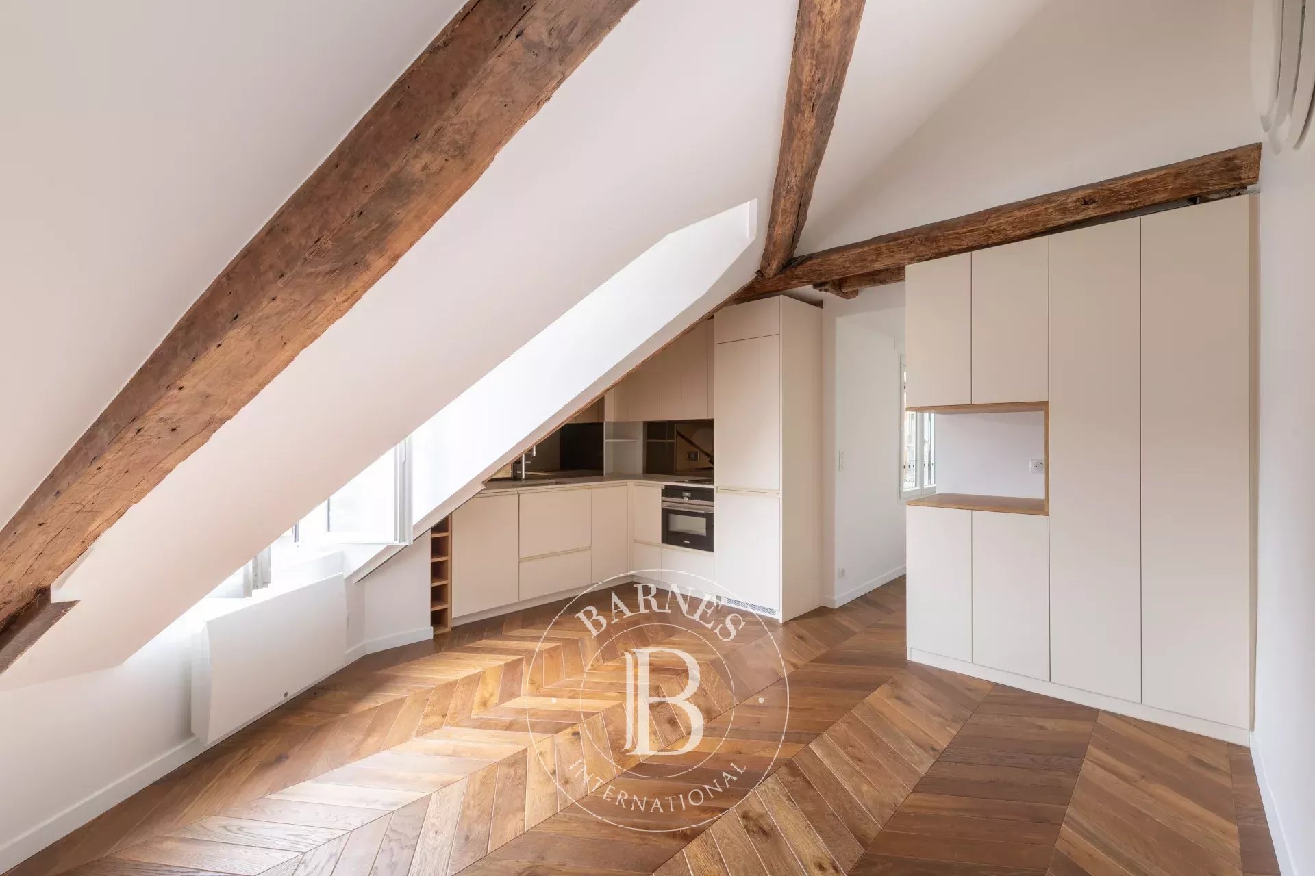 Daire Paris 3ème - picture 4