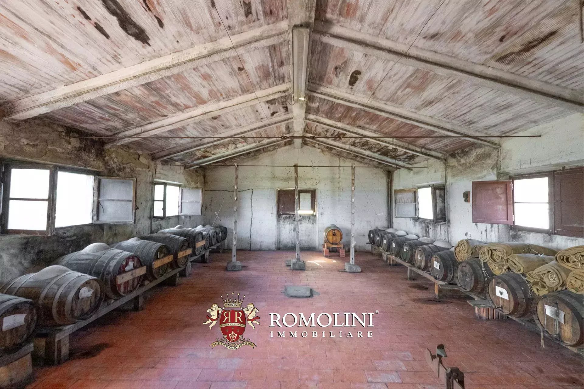 27 Bedroom Vineyard's Image 103