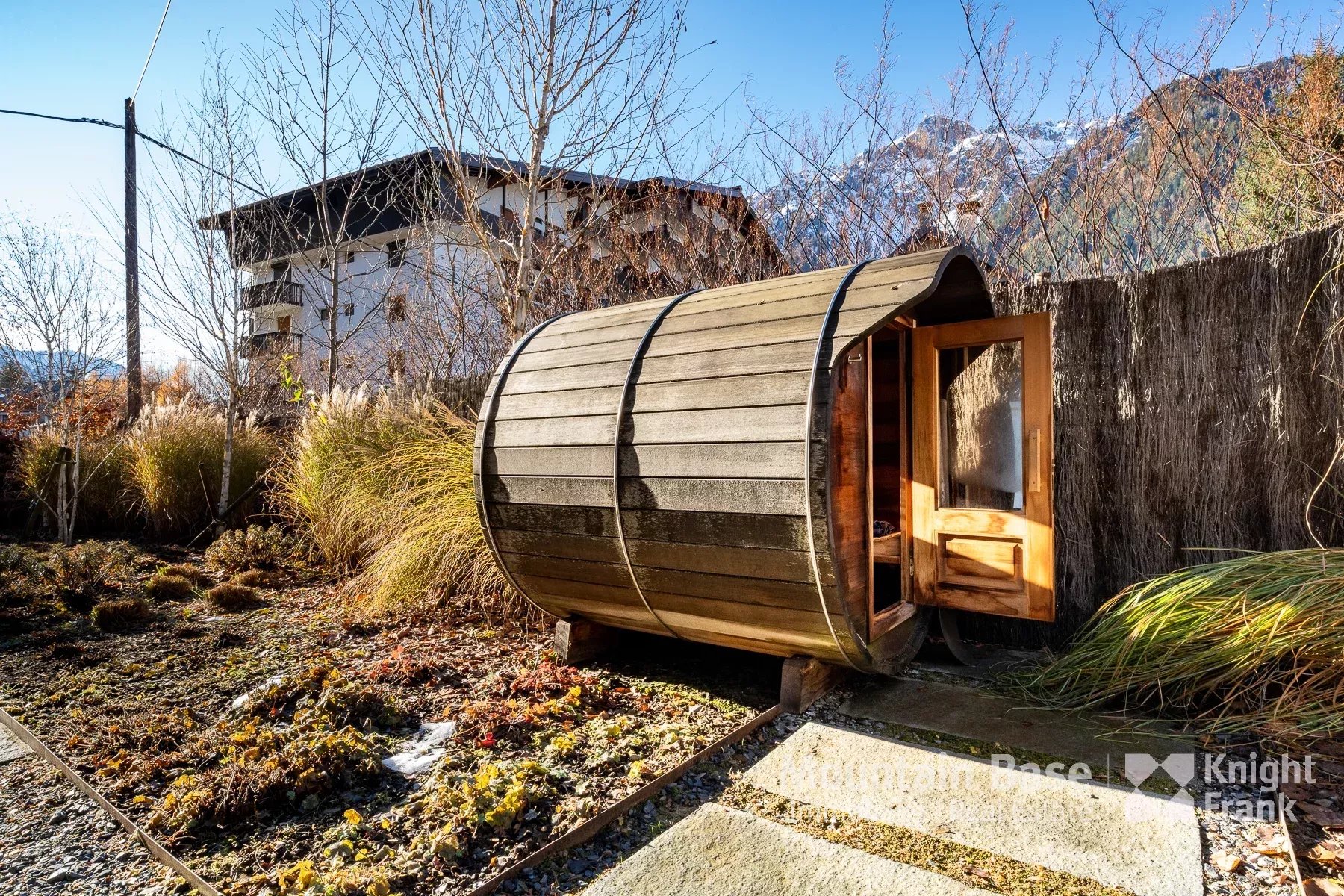 Photo of A beautifully renovated, 6-bedroom house in central Chamonix
