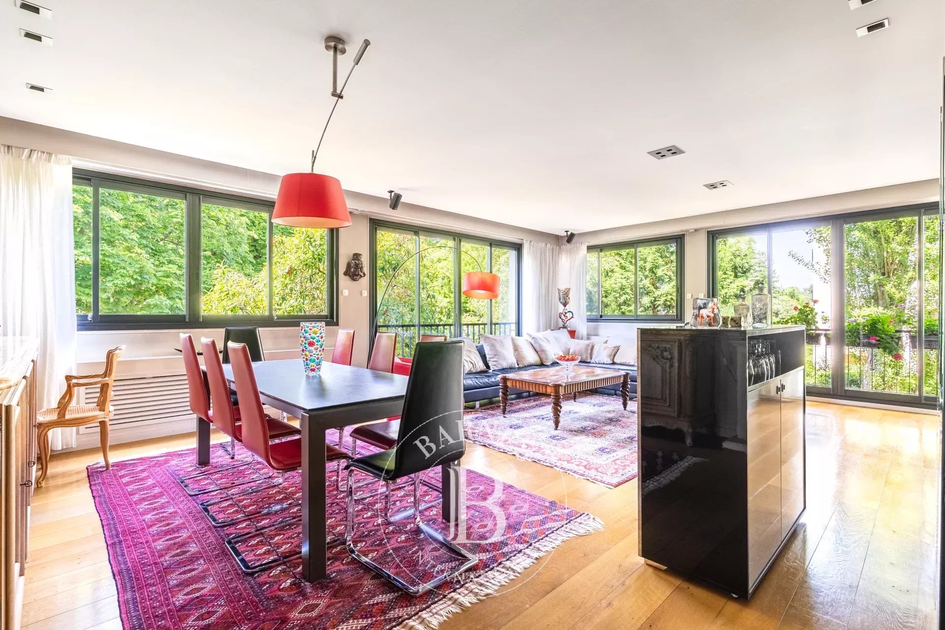 Paris 16 - South Muette/Bois de Boulogne - 3-bedroom family apartment