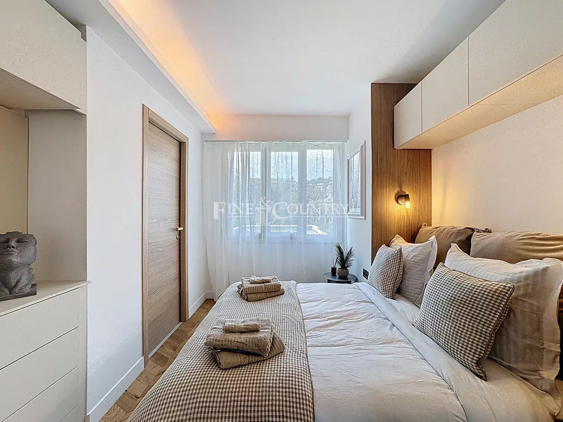 Photo of 3 BEDROOM APPARTEMENT FOR SALE CANNES PALM BEACH