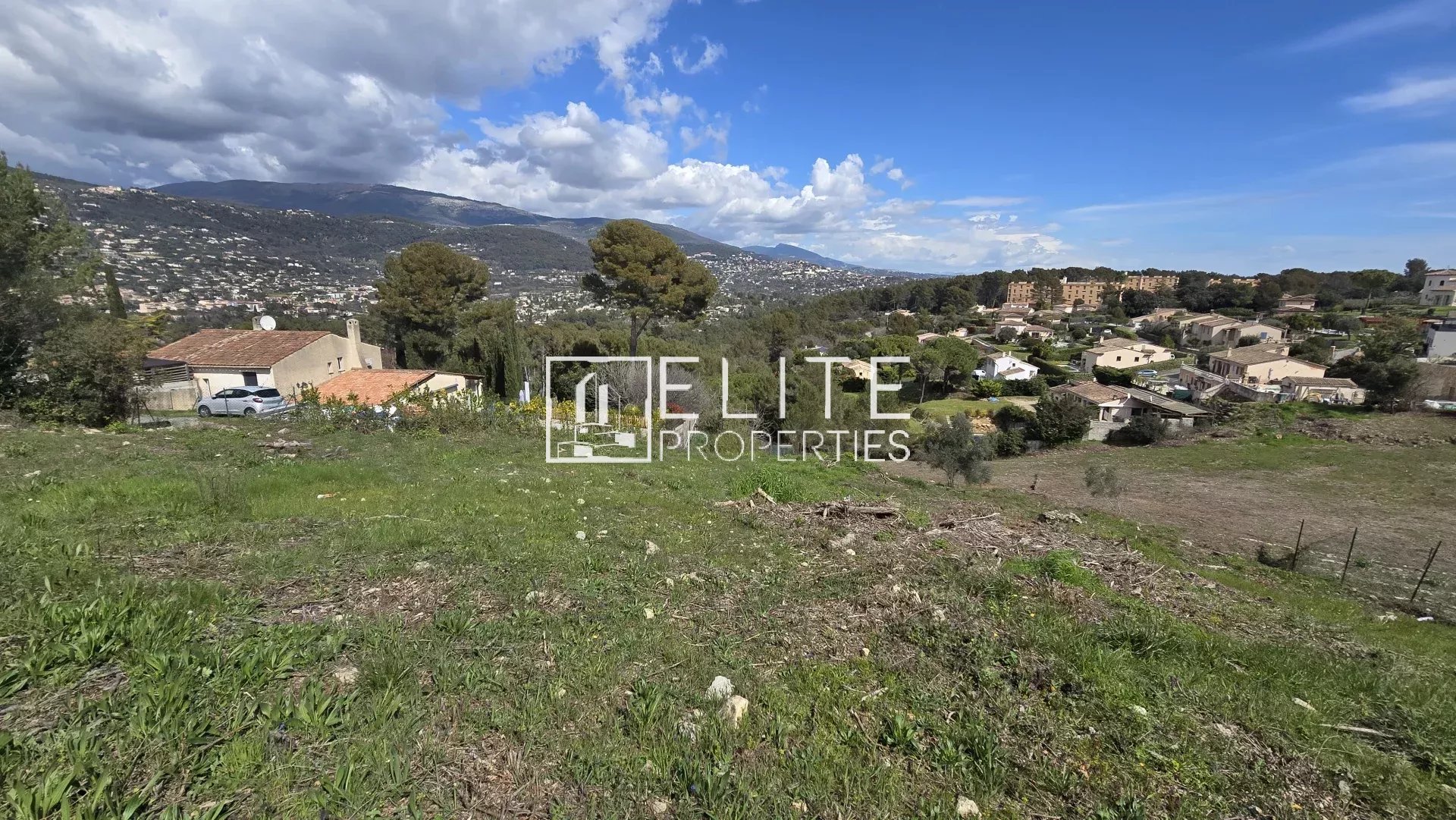 Parking à vendre, 2140 m², Peymeinade