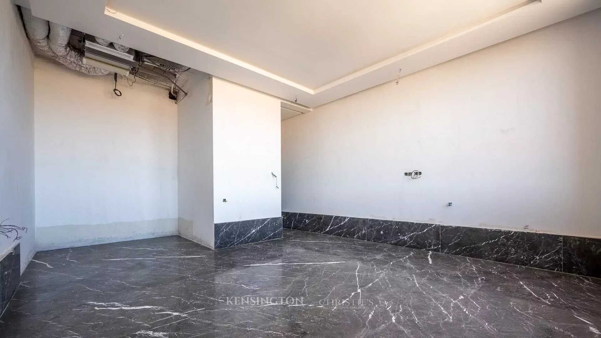 5 Bedroom Villa/Townhouse's Image 15