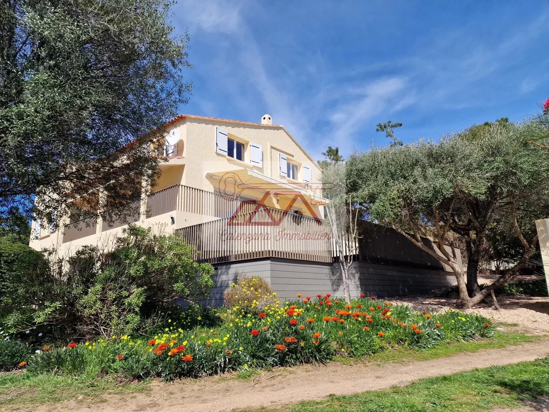 Agence immobilière de 