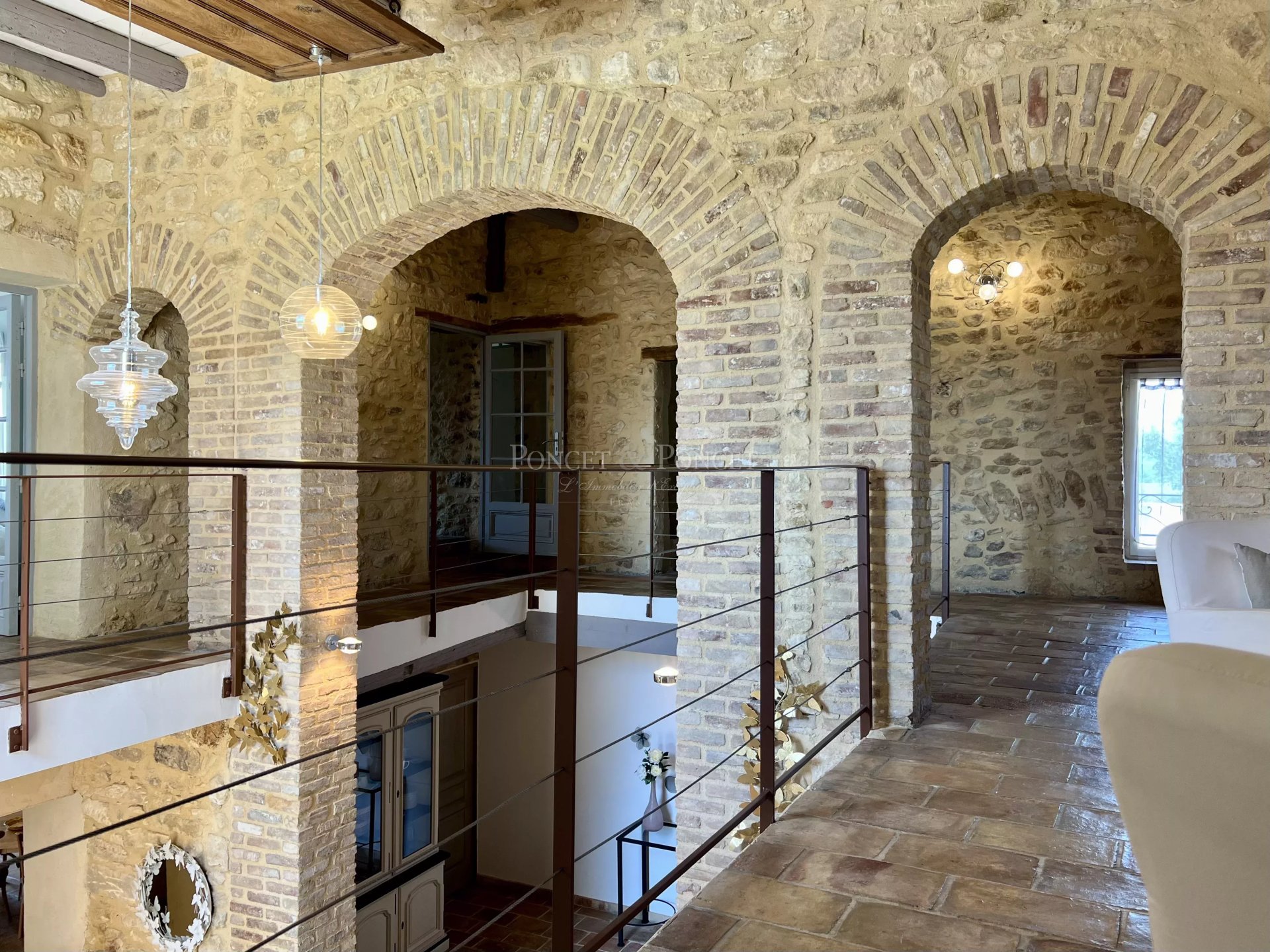 10 Bedroom Villa/Townhouse's Image 7