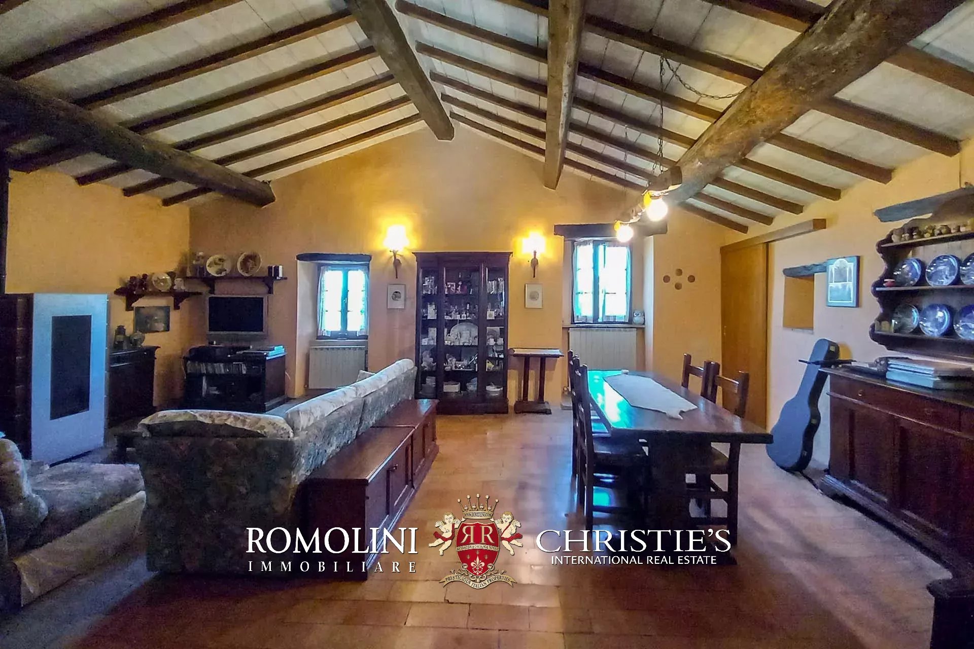 10 Bedroom Villa/Townhouse's Image 39