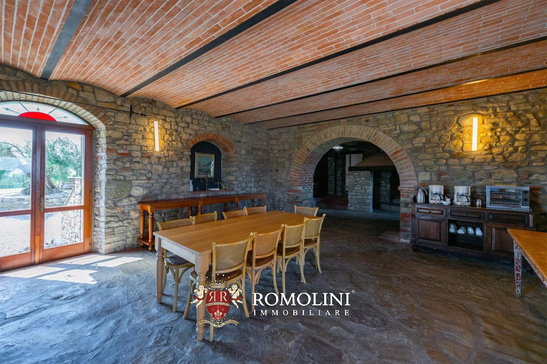 10 Bedroom Villa/Townhouse's Image 43