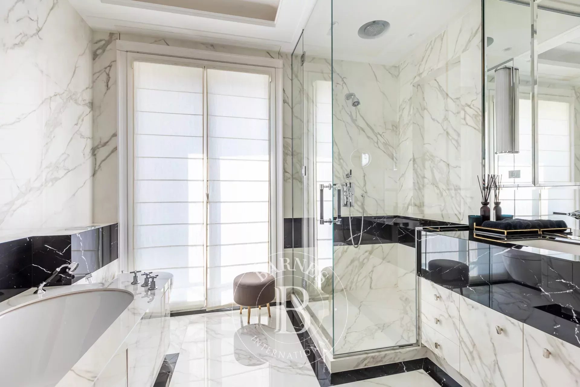 Konak Neuilly-sur-Seine - picture 8