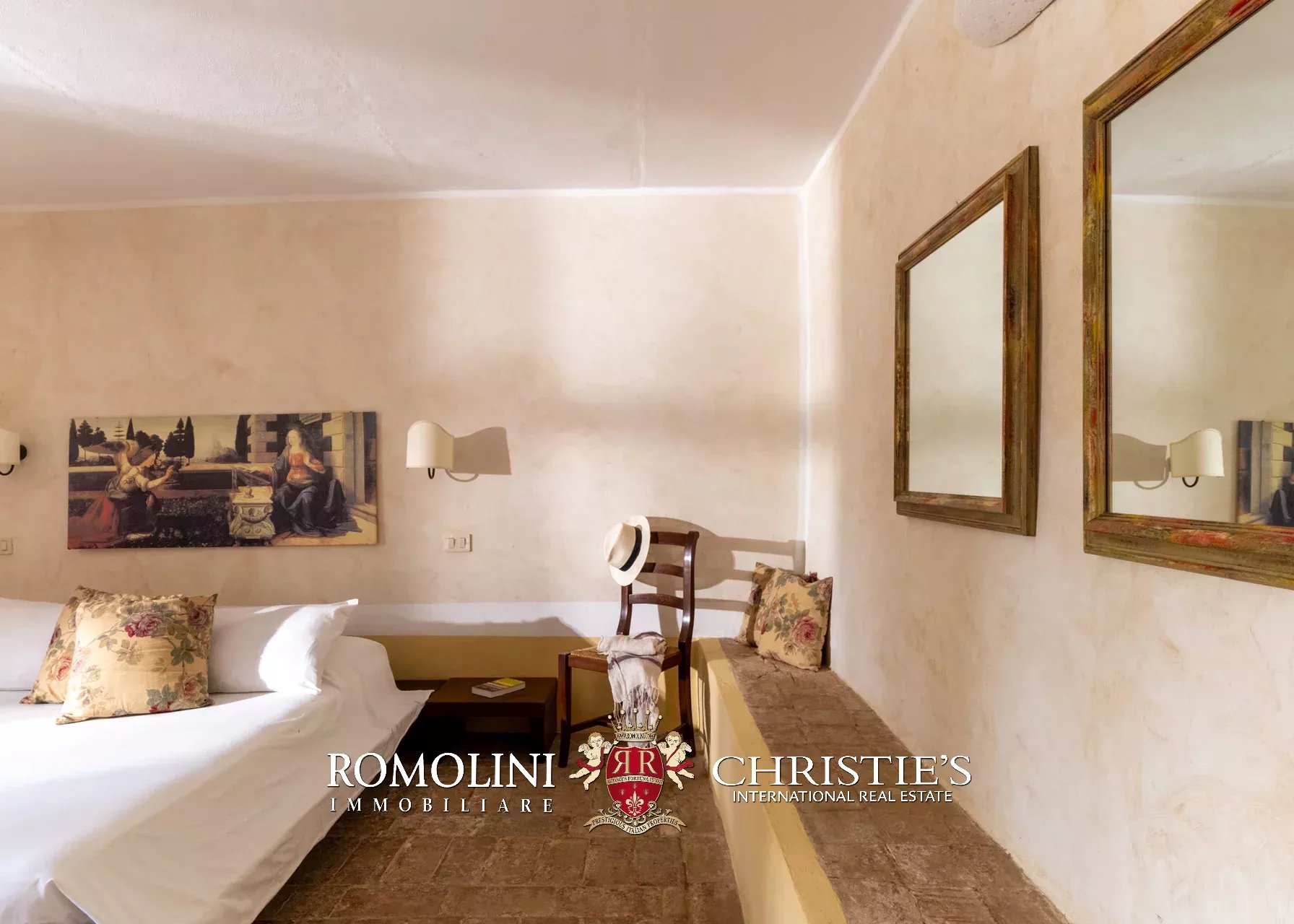 13 Bedroom Villa/Townhouse's Image 83