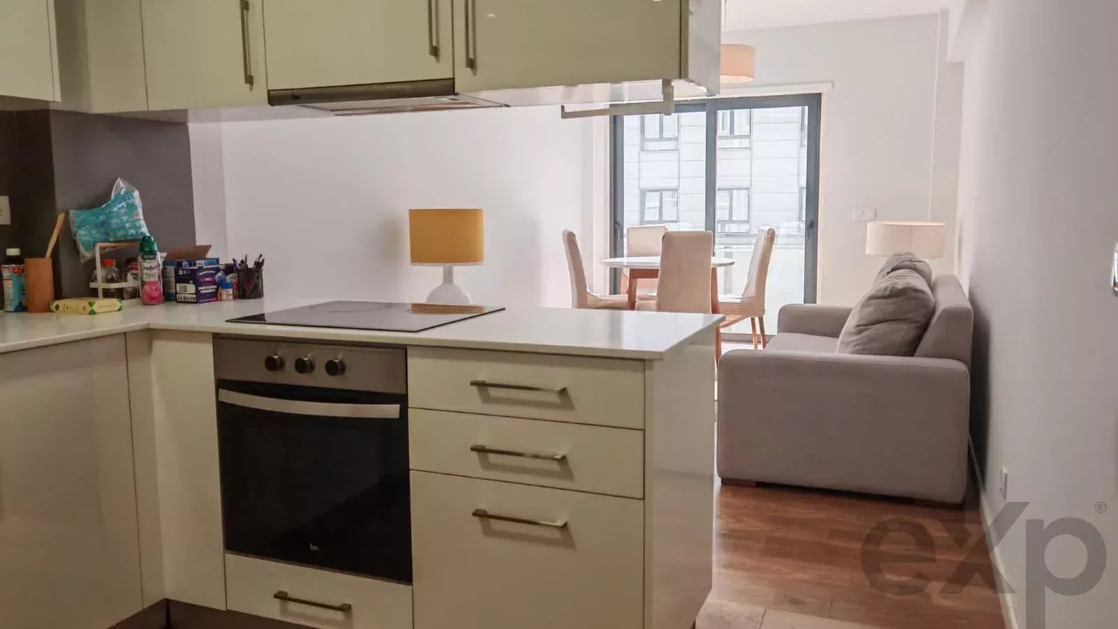 Contemporary One‑Bedroom Apartment in Arroios with Air Conditioning 87016817 image 13