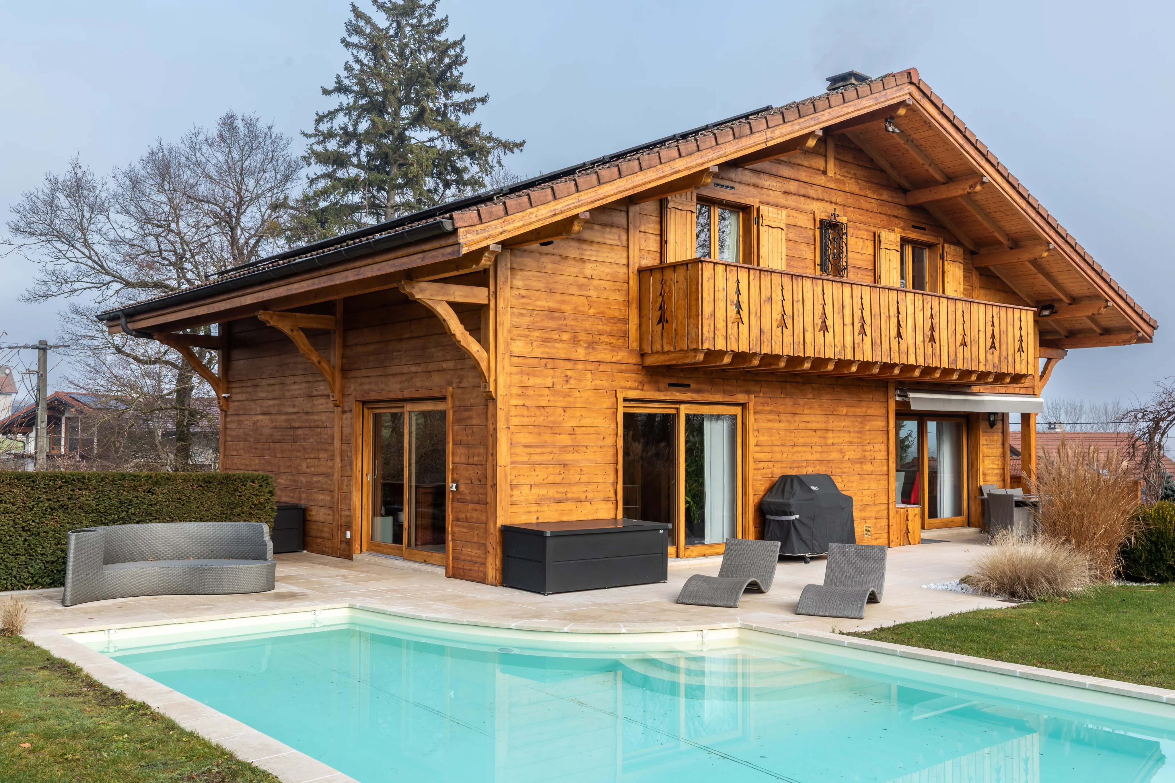 Chalet d’exception au cœur de la nature sur terrain constructible, aux portes de Genève