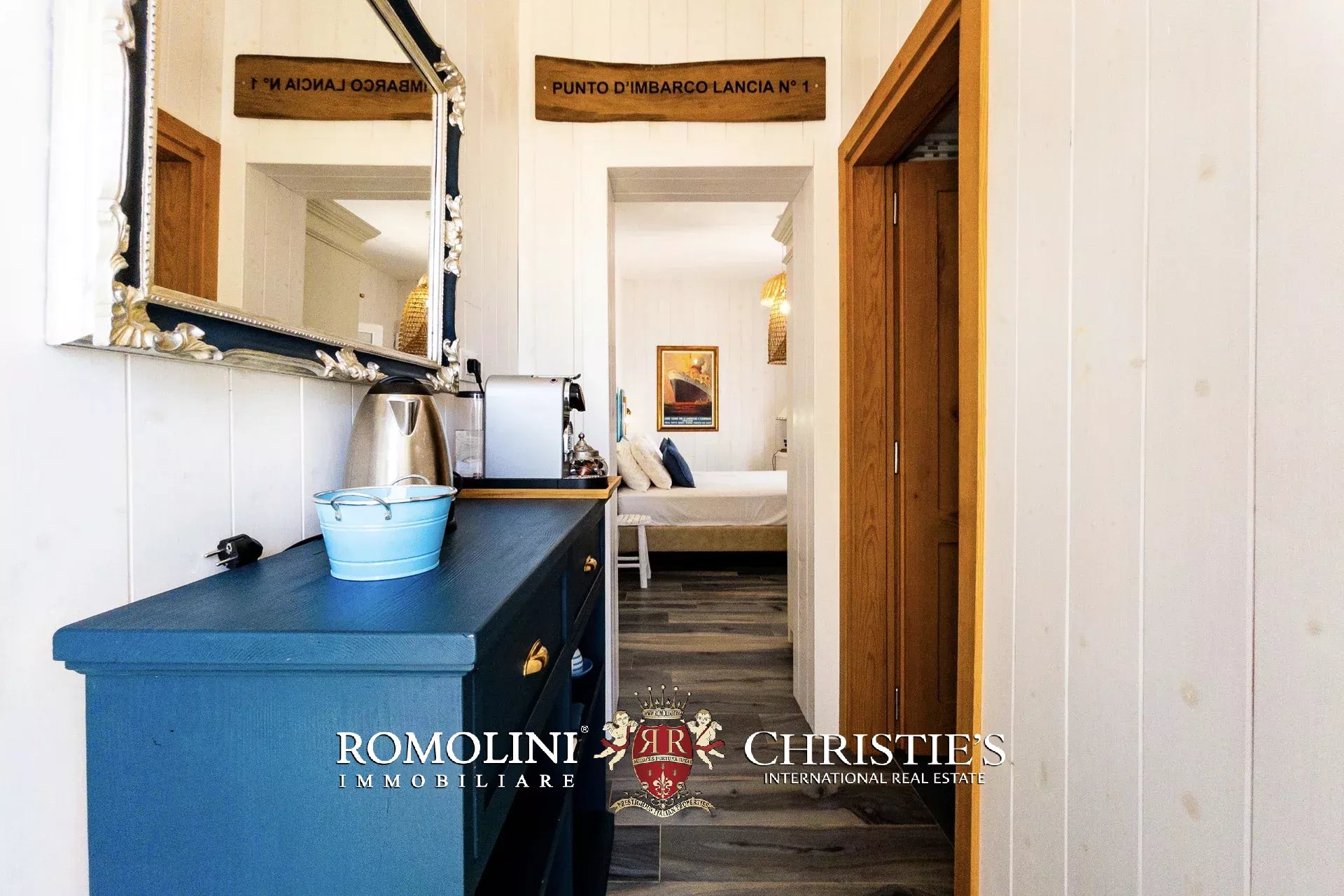 7 Bedroom Villa/Townhouse's Image 34
