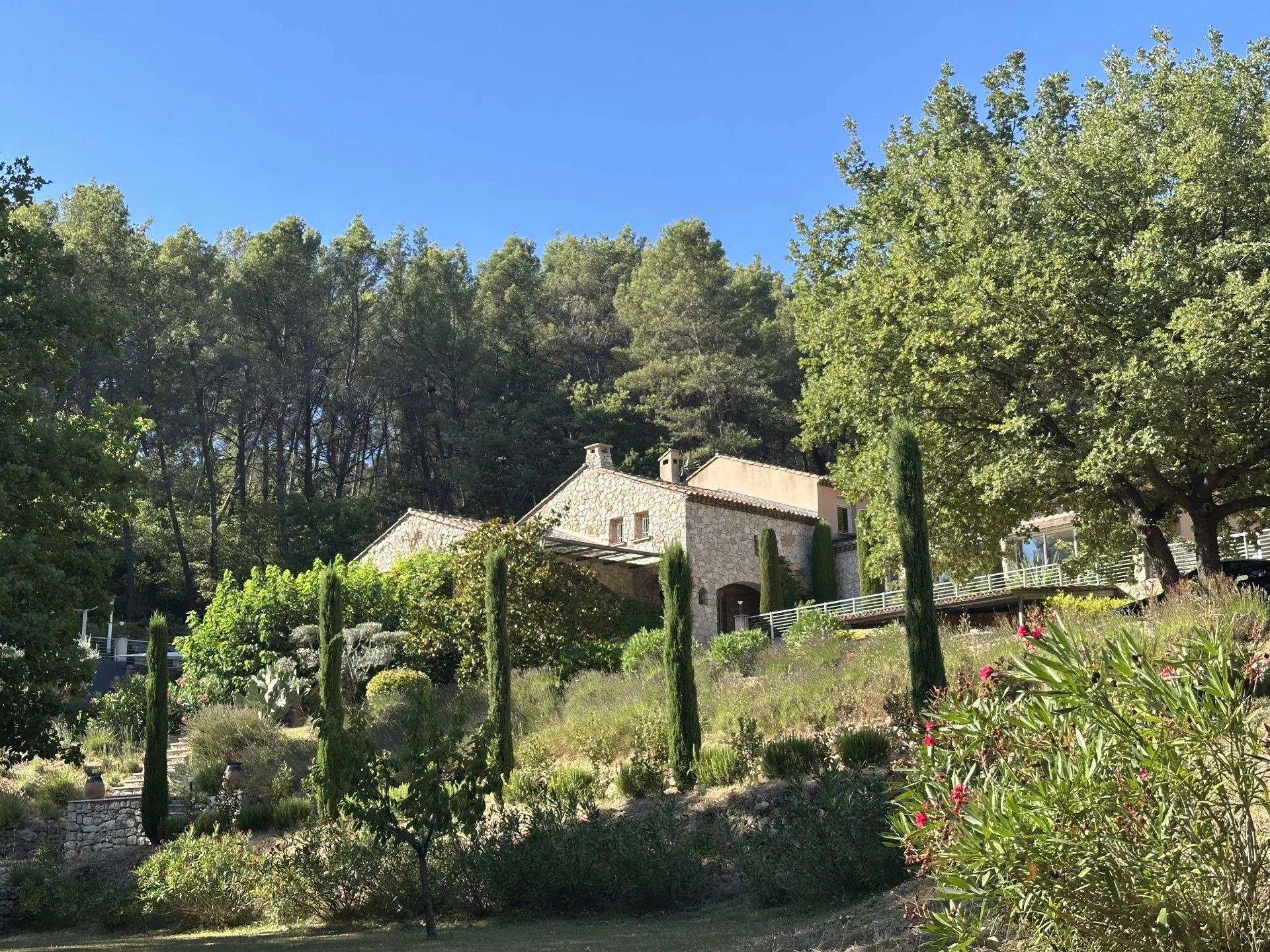 Propriété d'exception aux portes d'Auriol