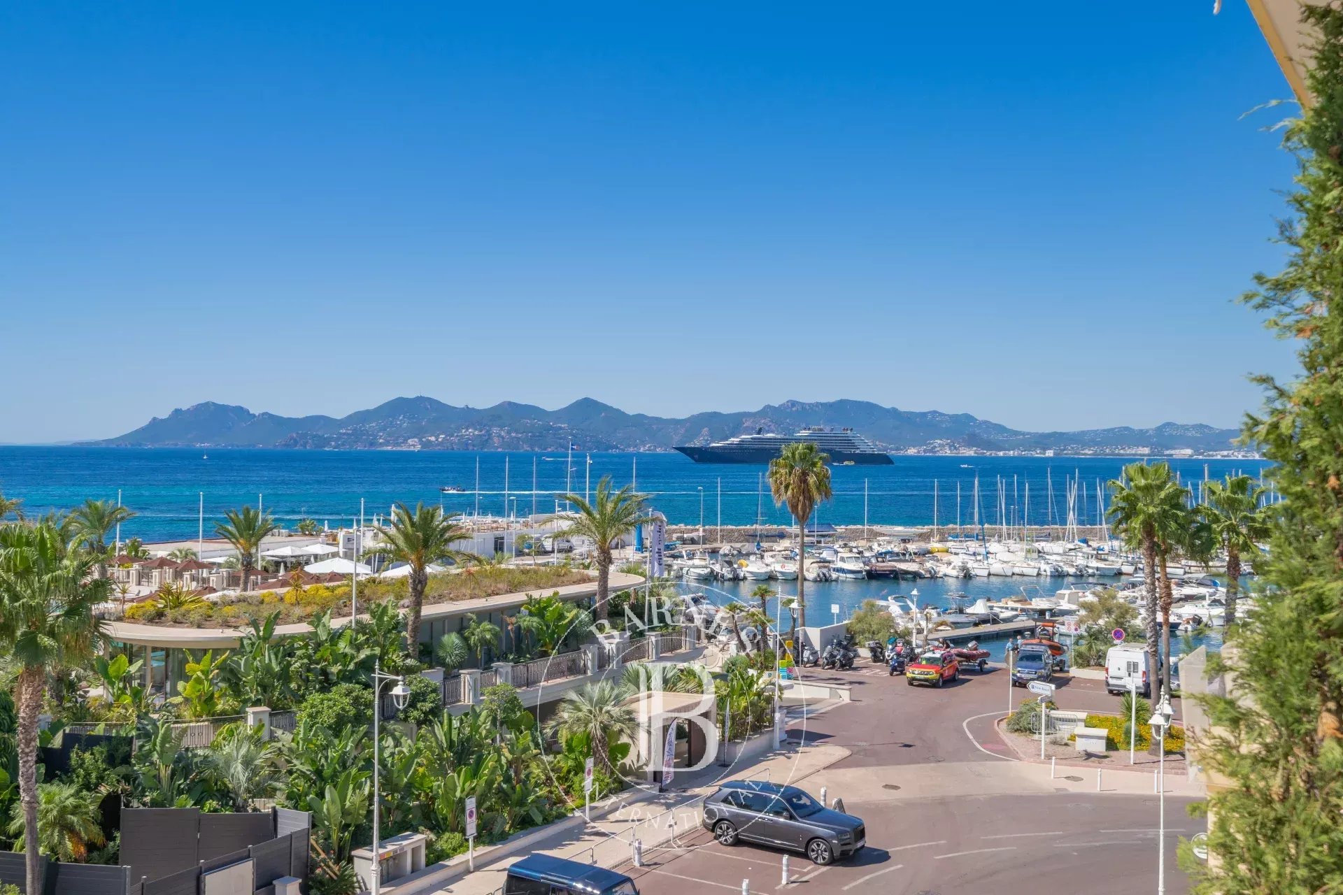 Cannes  - Appartement 3 Pi&egrave;ces 2 Chambres - picture 2