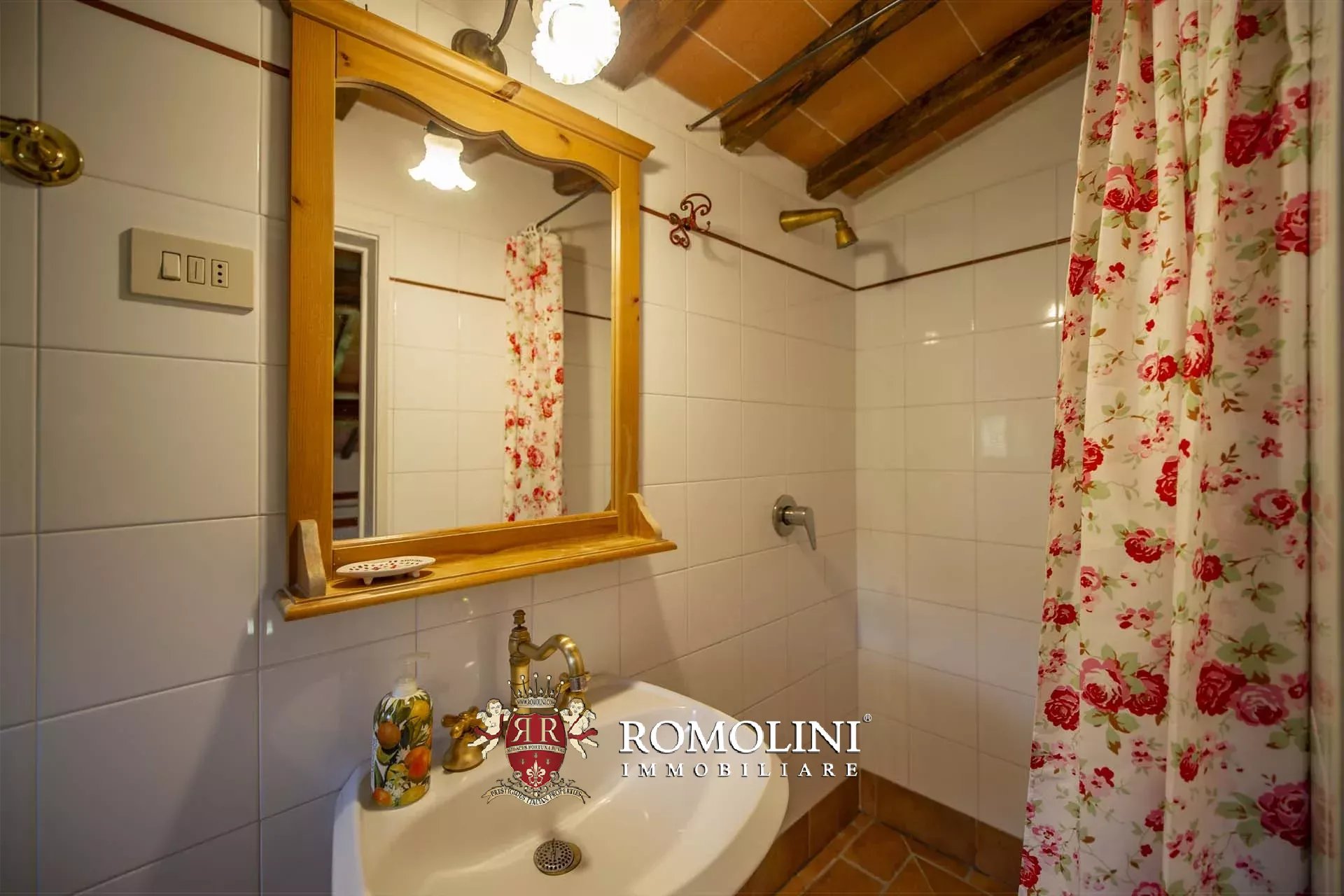 11 Bedroom Villa/Townhouse's Image 44