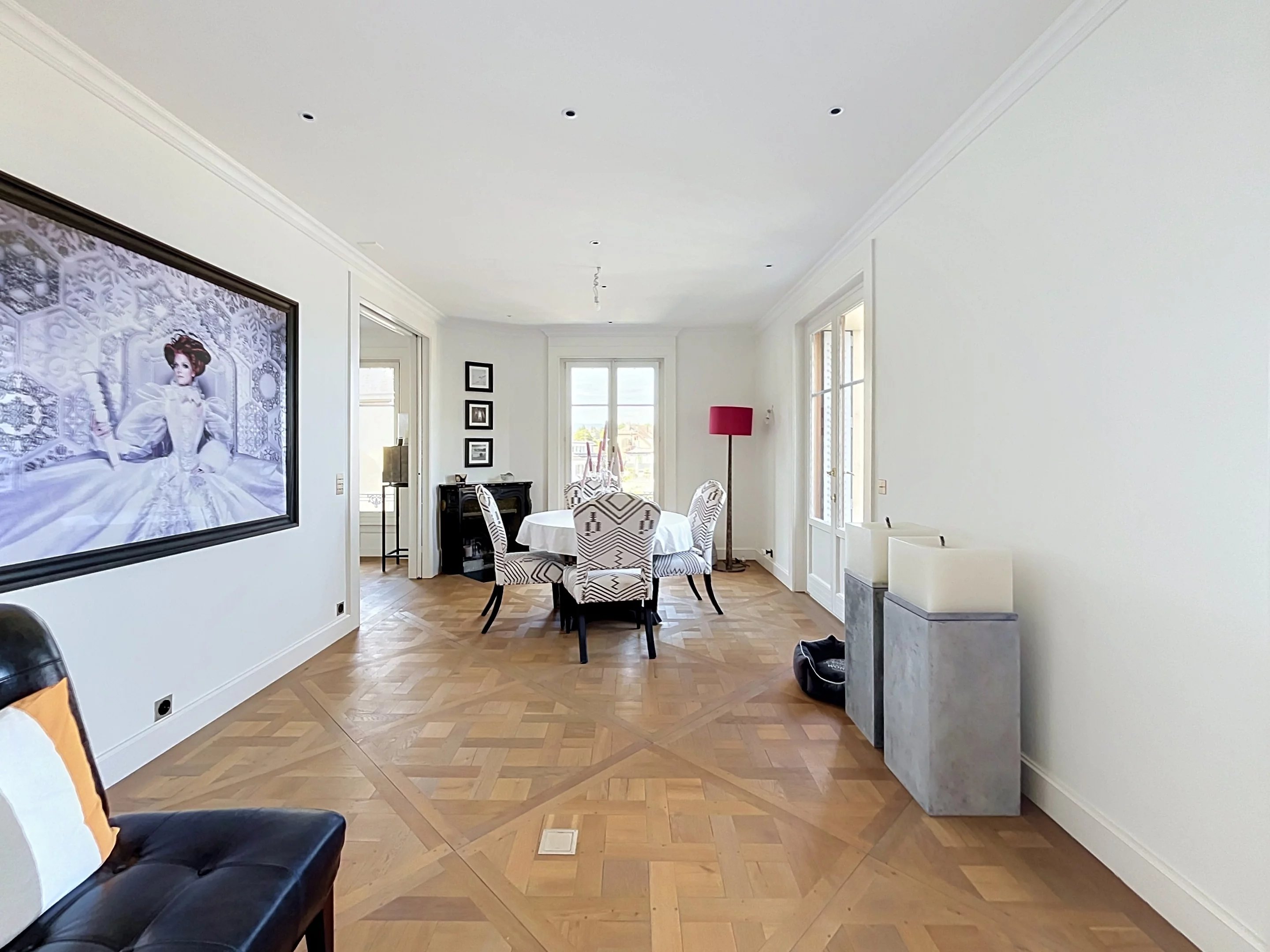 Elegant 4-Room Apartment with Lake View in Nyon