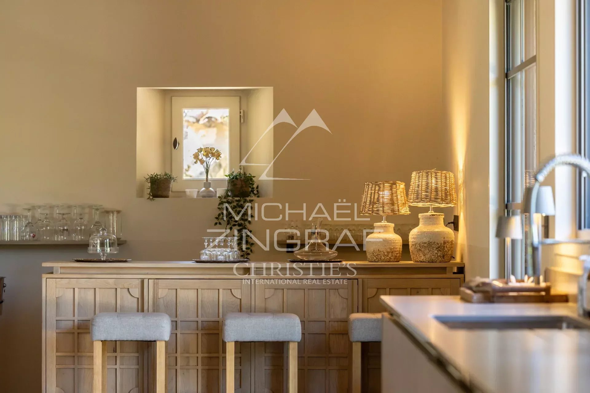 5 Bedroom Villa/Townhouse's Image 5