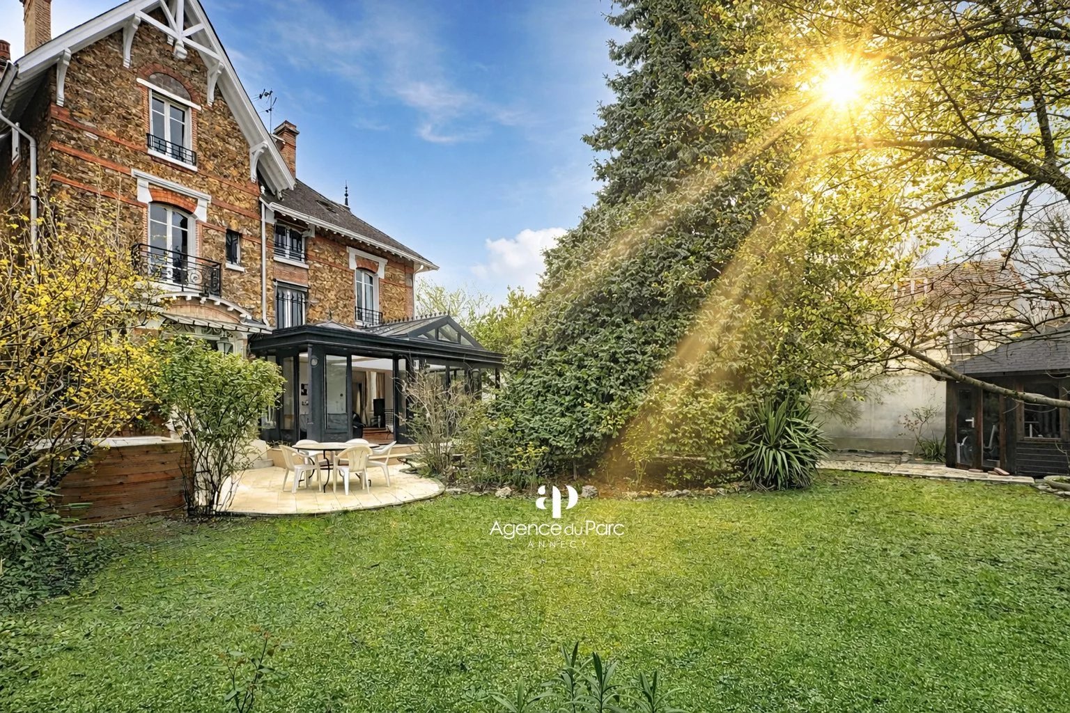 Villa meulière du 20ème siècle - Saint-Maur-des-fossés