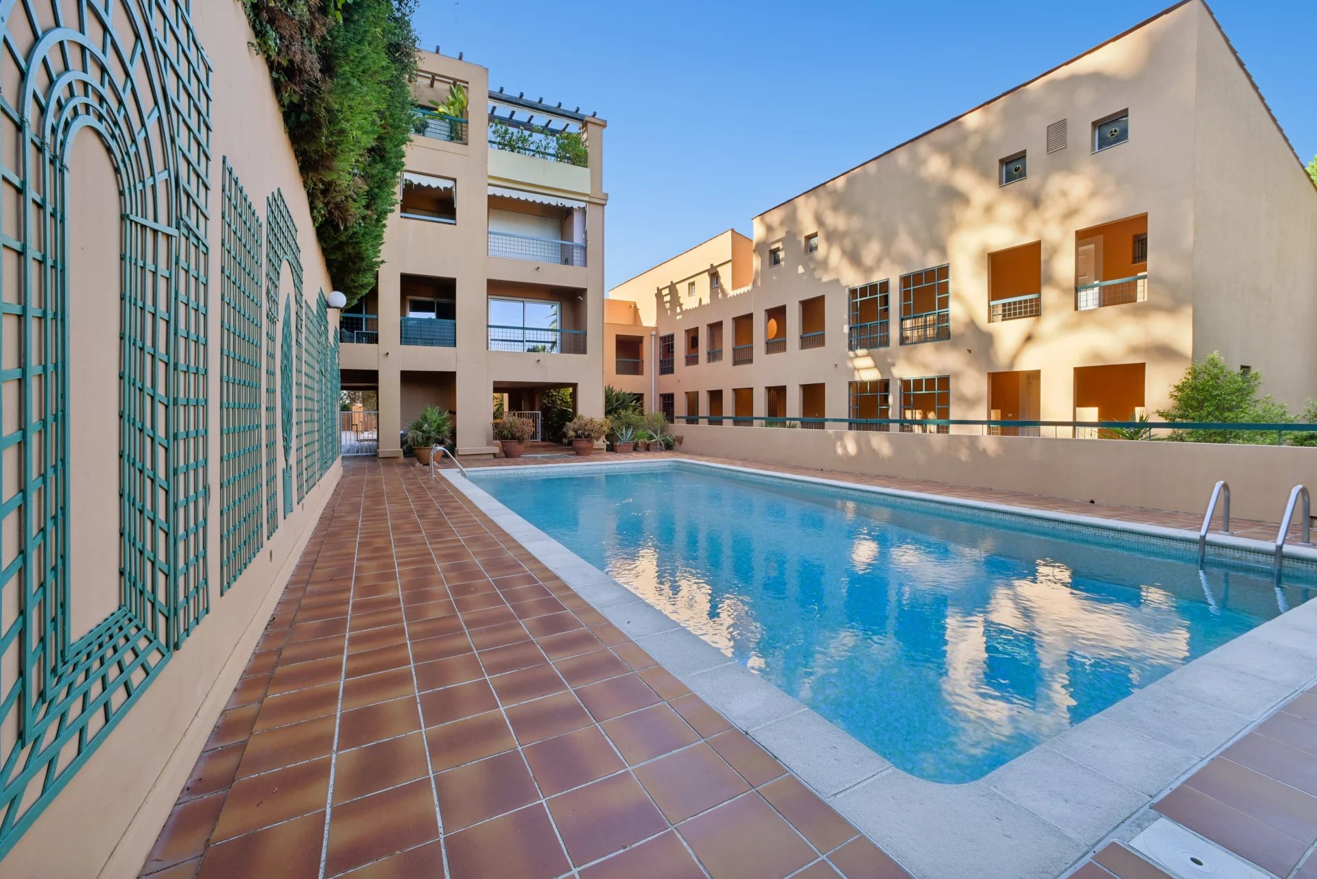 Elégant appartement avec vue mer panoramique