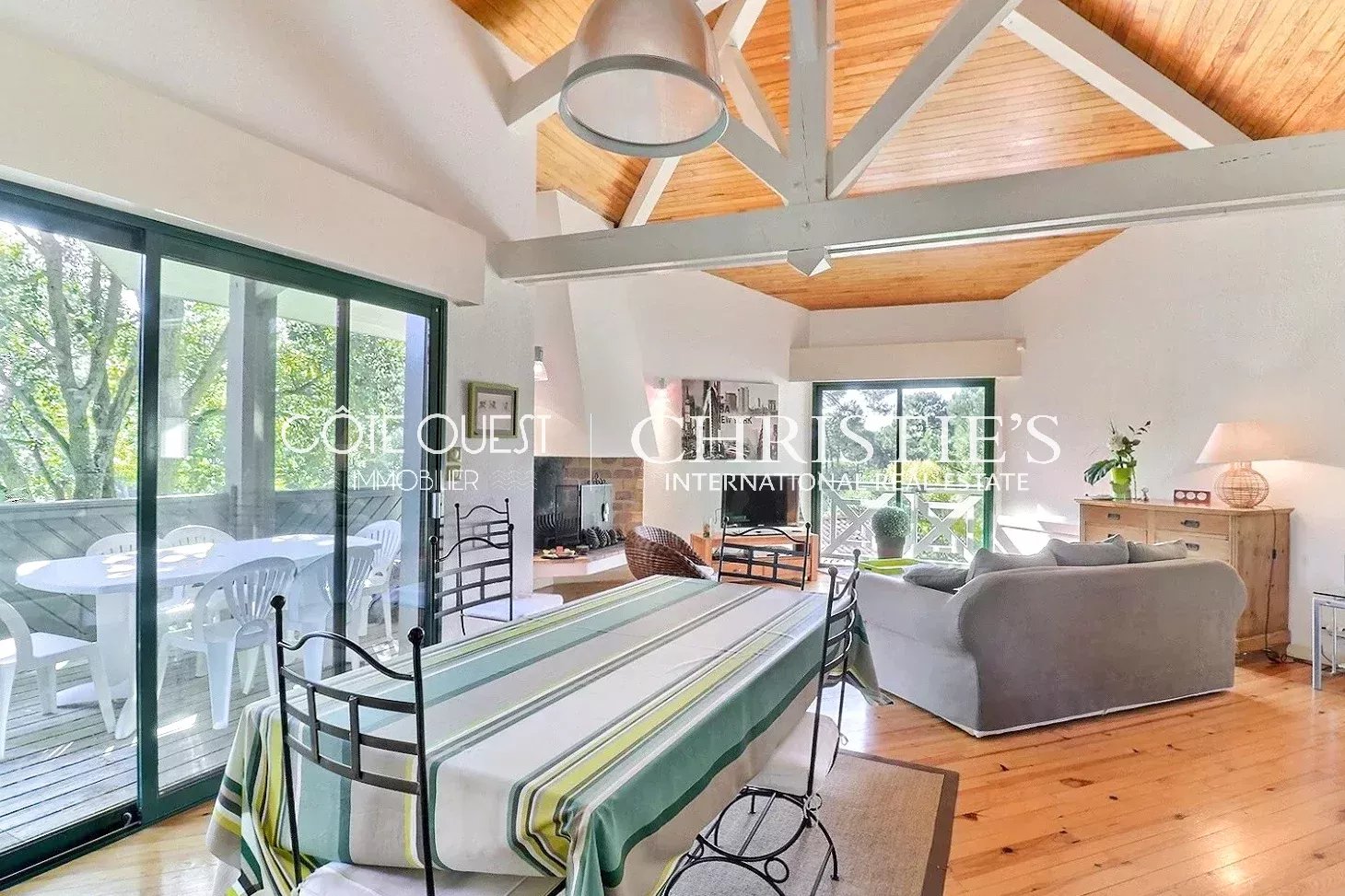 3 Bedroom Villa/Townhouse's Image 4