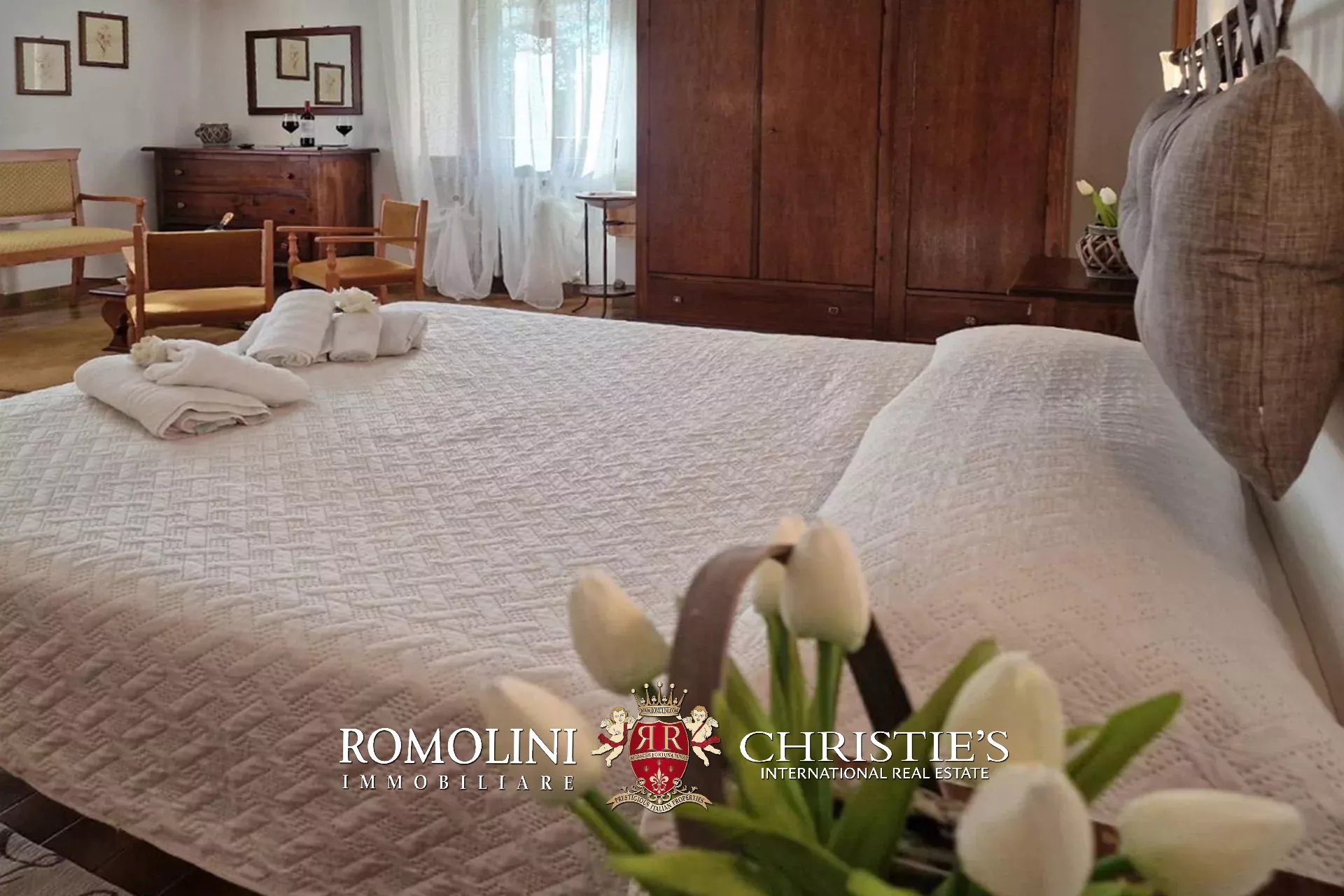 11 Bedroom Villa/Townhouse's Image 20