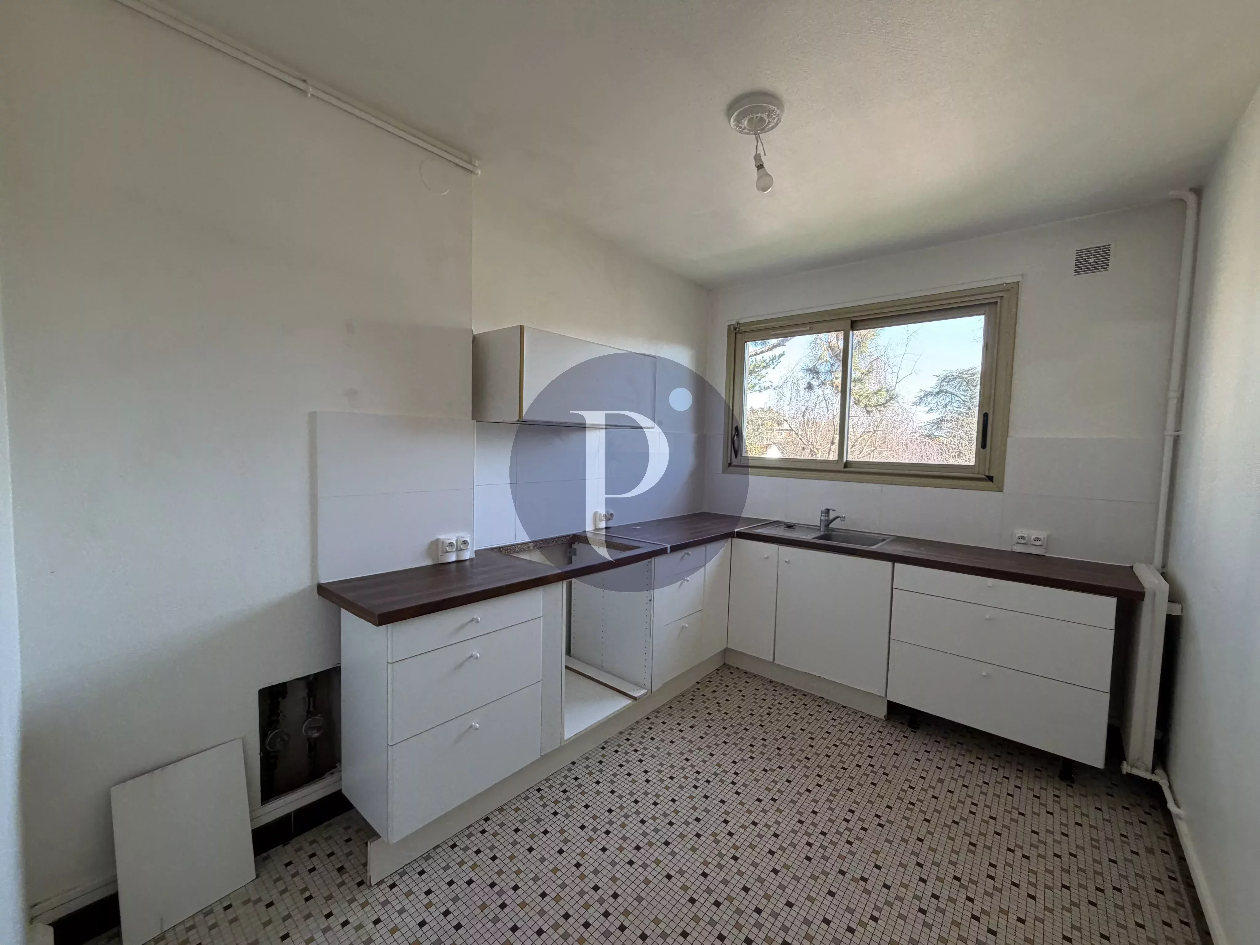 location-appartement-2-pieces-le-plessis-robinson-83867452