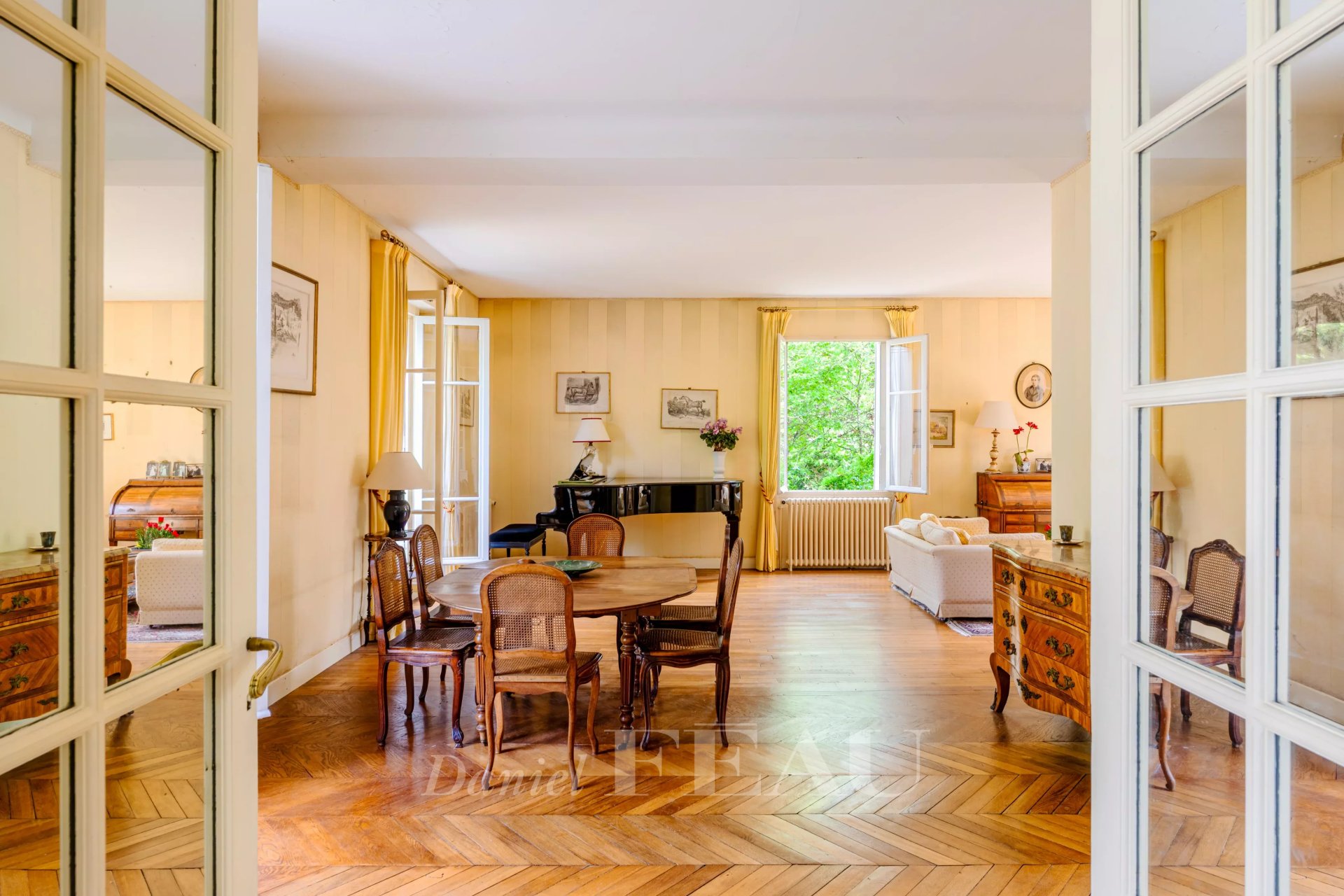 7 Bedroom Villa/Townhouse's Image 5