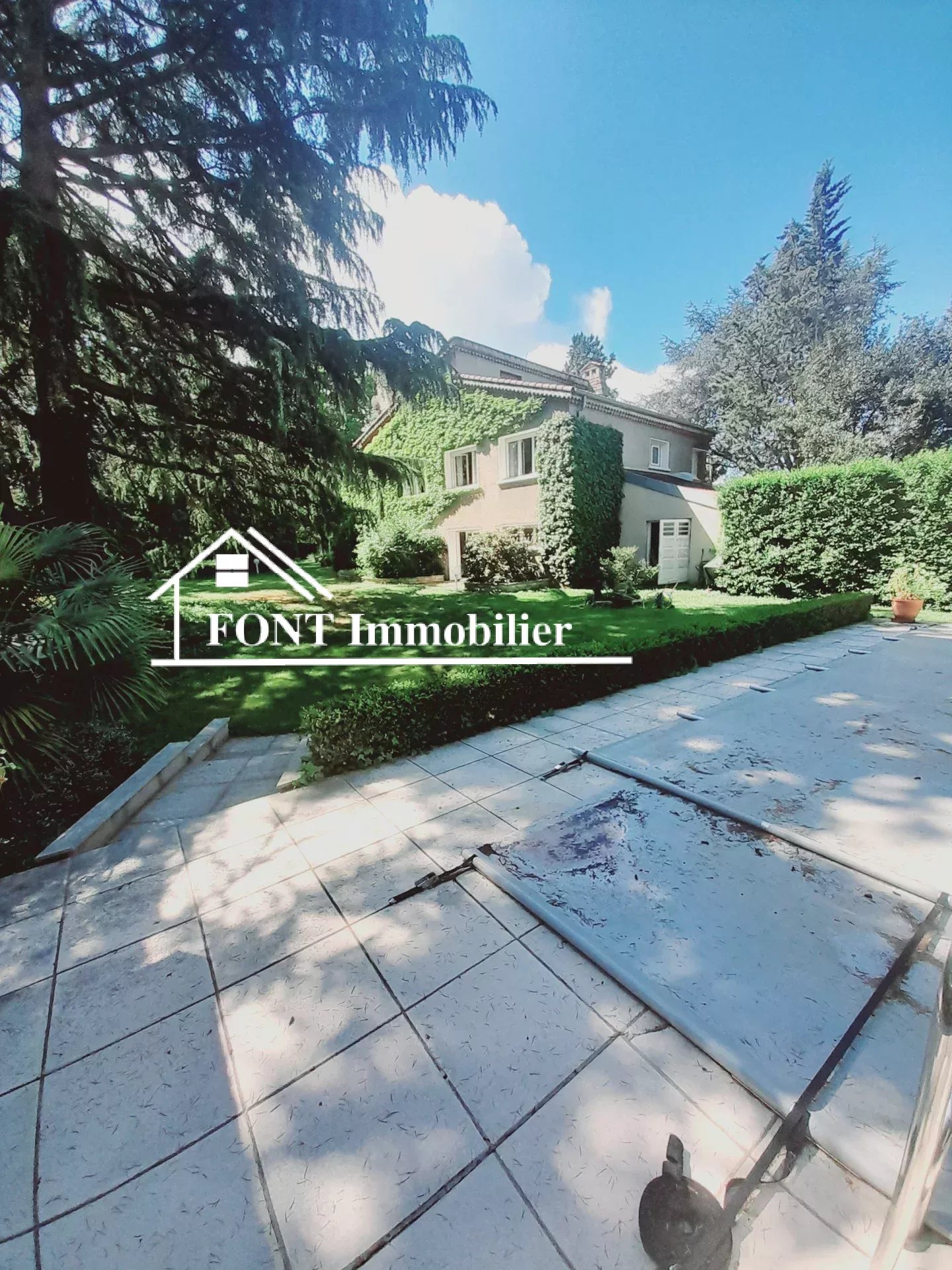 Agence immobilière de 