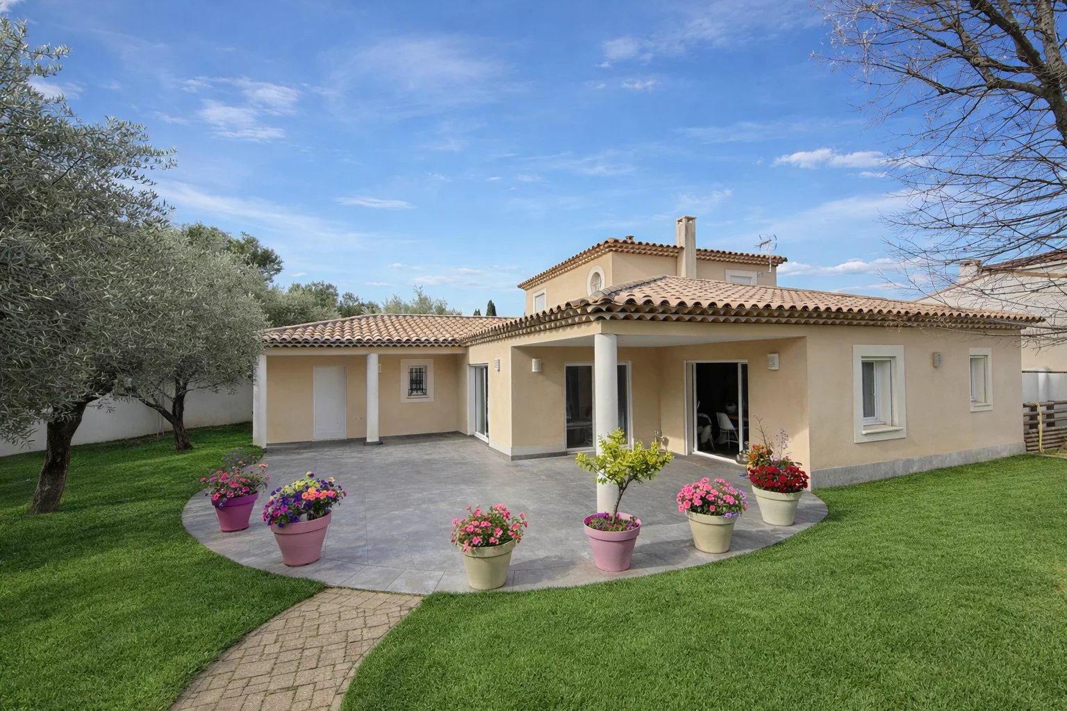 Maison contemporaine 153 m2   Jardin     Allauch