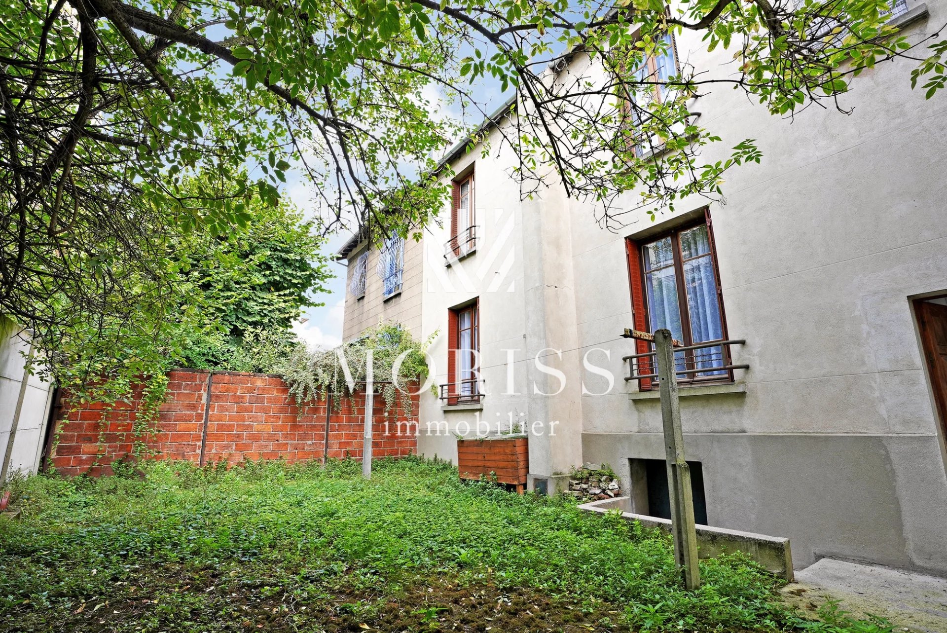 Maison Familiale 6 pièces avec jardin  Les LILAS Métro Serge Gai - Image 1