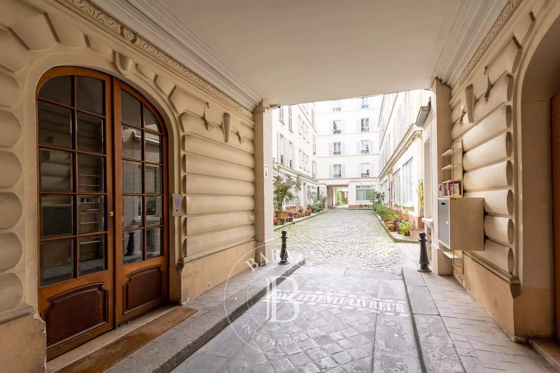 Daire Paris 18ème - picture 18